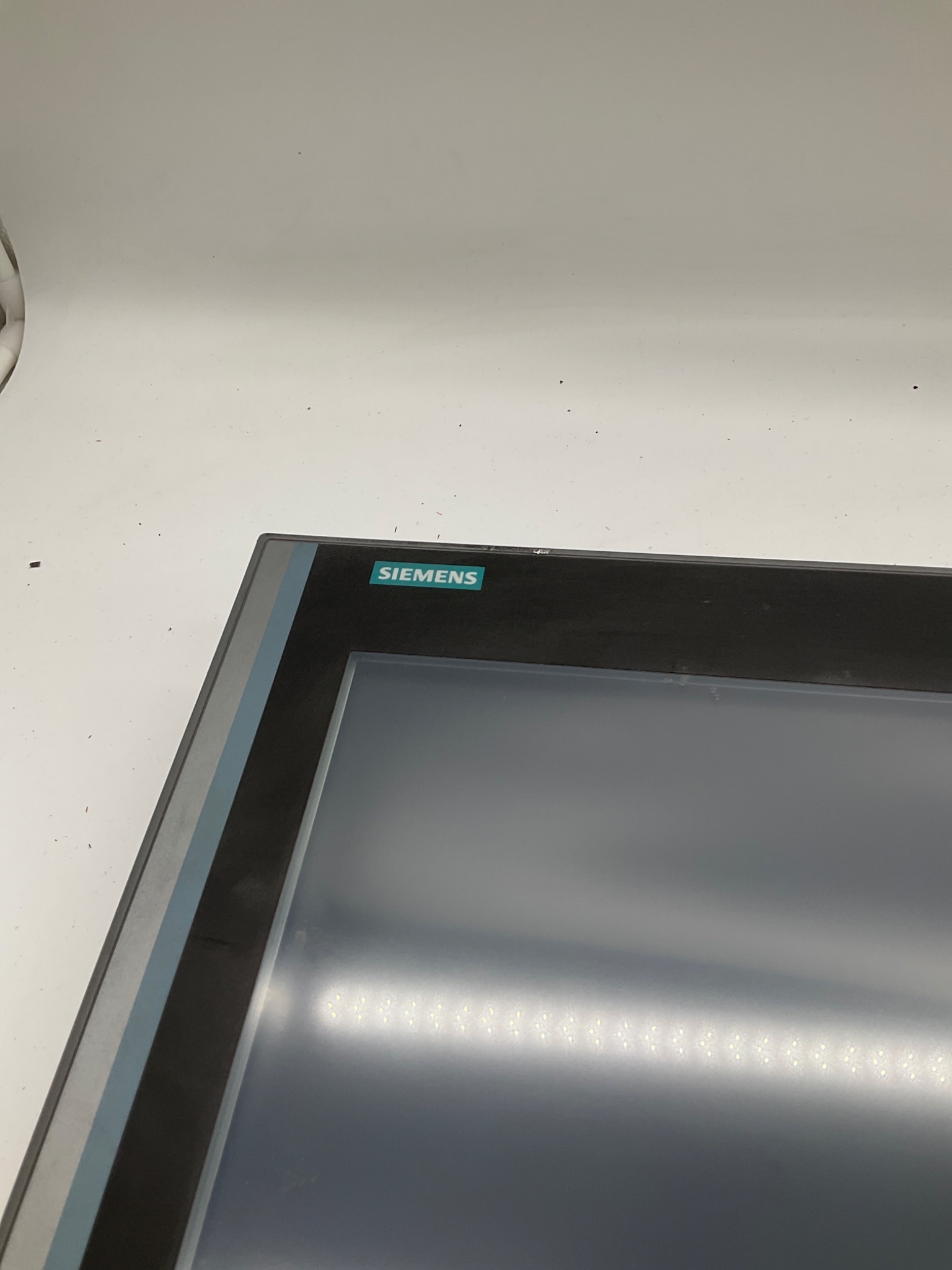 Siemens 6AV7240-6EC07-0HA0 SIMATIC IPC477D 22in Touch Panel PC USED 5
