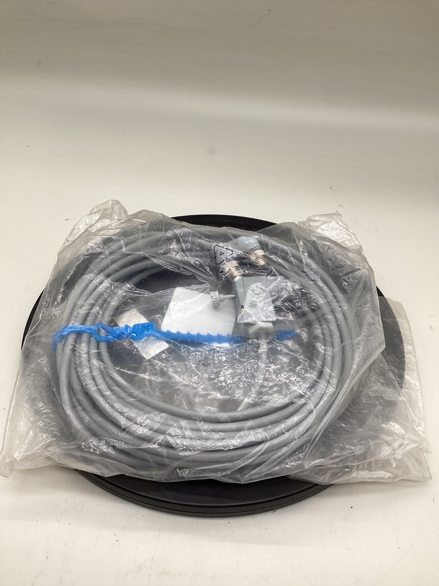 SIEMENS 6GT2091-2CN10 SIMATIC RF Cable Assembly 10M NEW 2