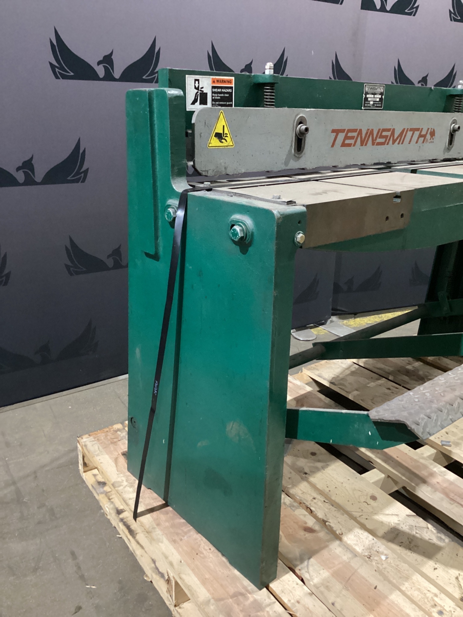 Tennsmith T5216 16 Gauge Manual Foot Sheet Metal Shear USED 3