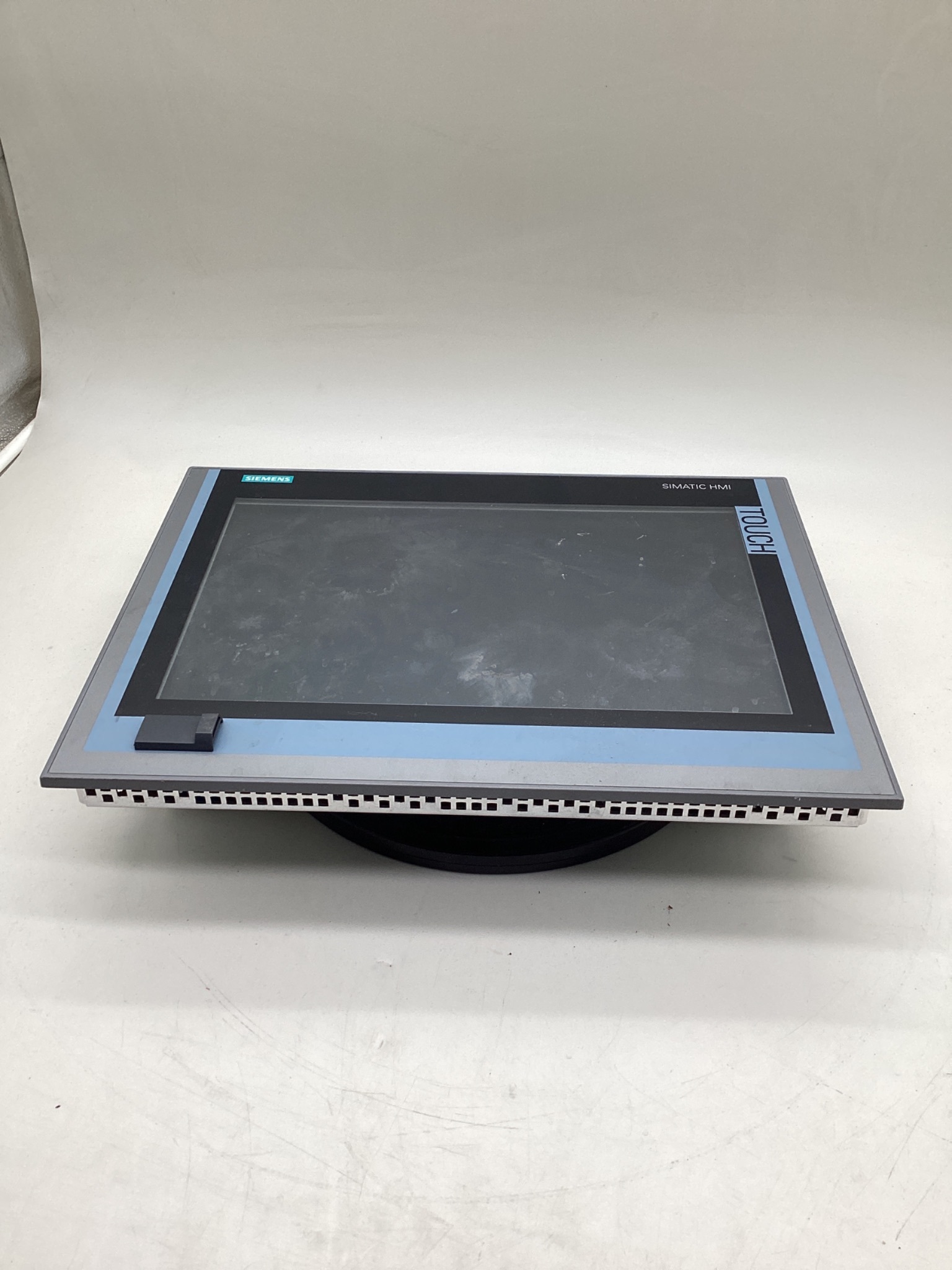 Siemens 6AV7241-5BB17-0FA0 SIMATIC IPC477E Touch Panel PC 240GB SSD USED 0