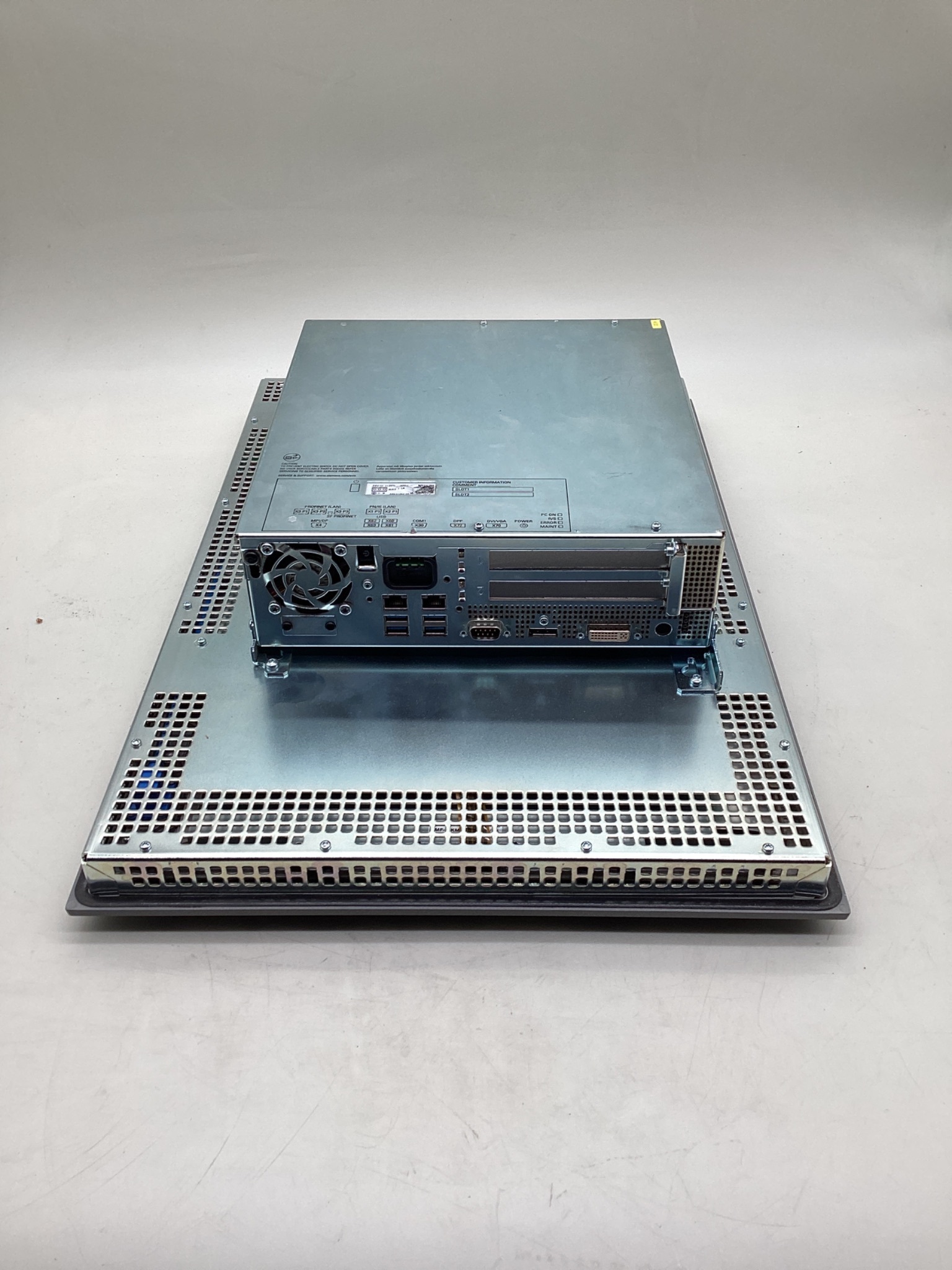 Siemens 6AV7260-2GY31-0BX6 SIMATIC IPC677D 22in Touch Panel PC USED 2