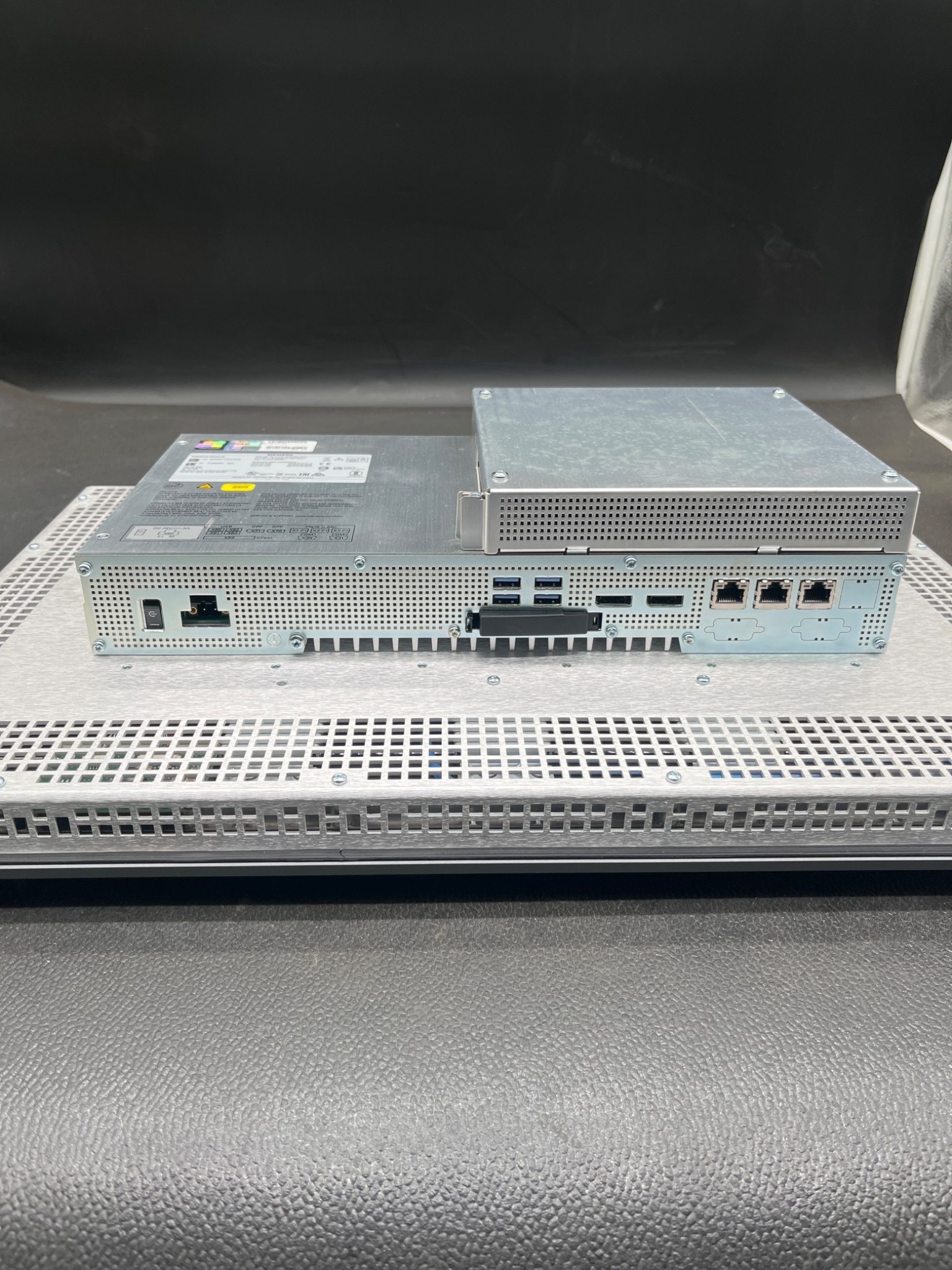 SIEMENS 6AV7241‑7EB18‑0FA0 SIMATIC IPC477E Touch Panel HMI USED 2