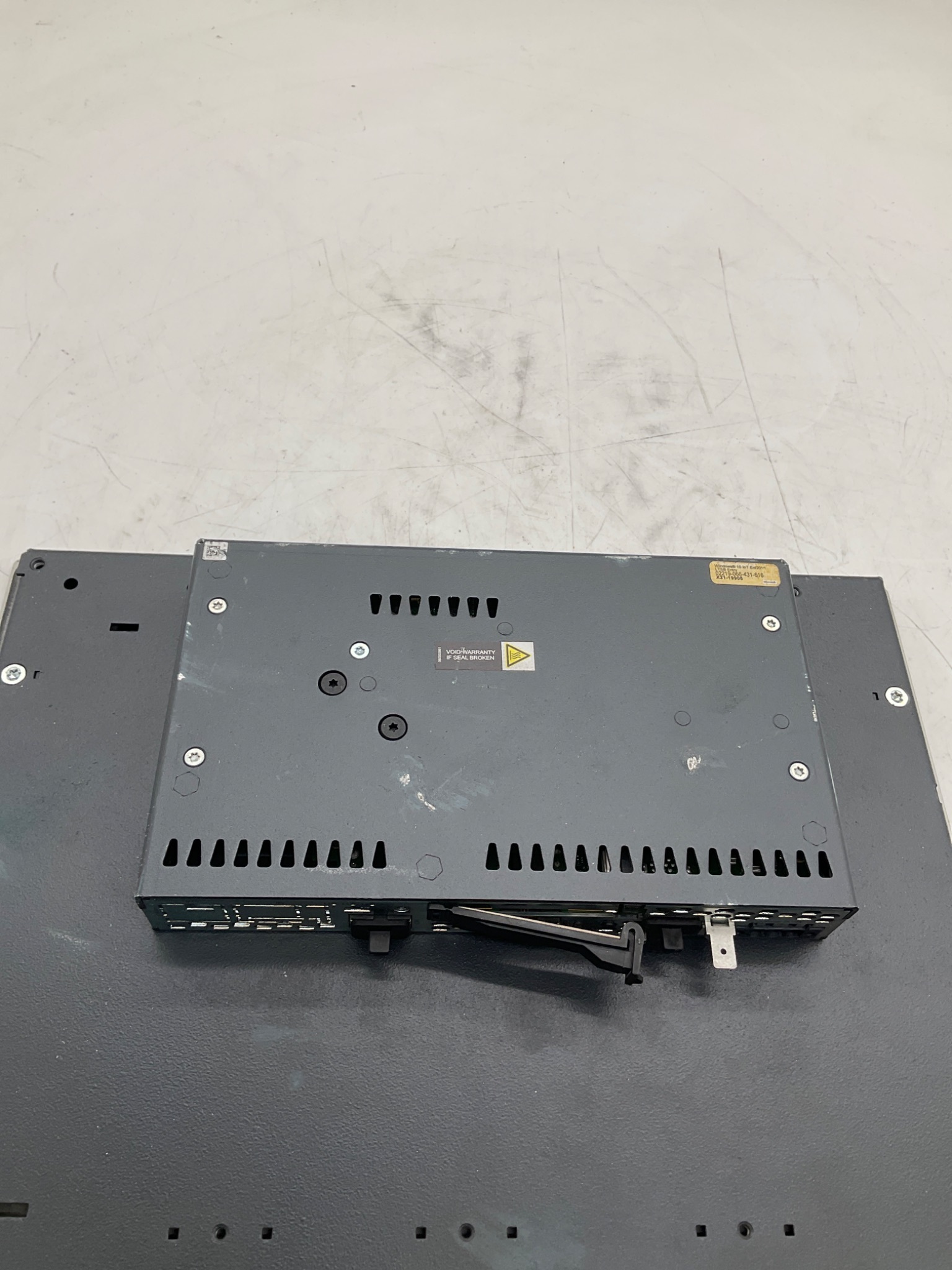 B&R 5AP1120.1043-000 10.4in VGA Single-Touch Automation Panel USED 3