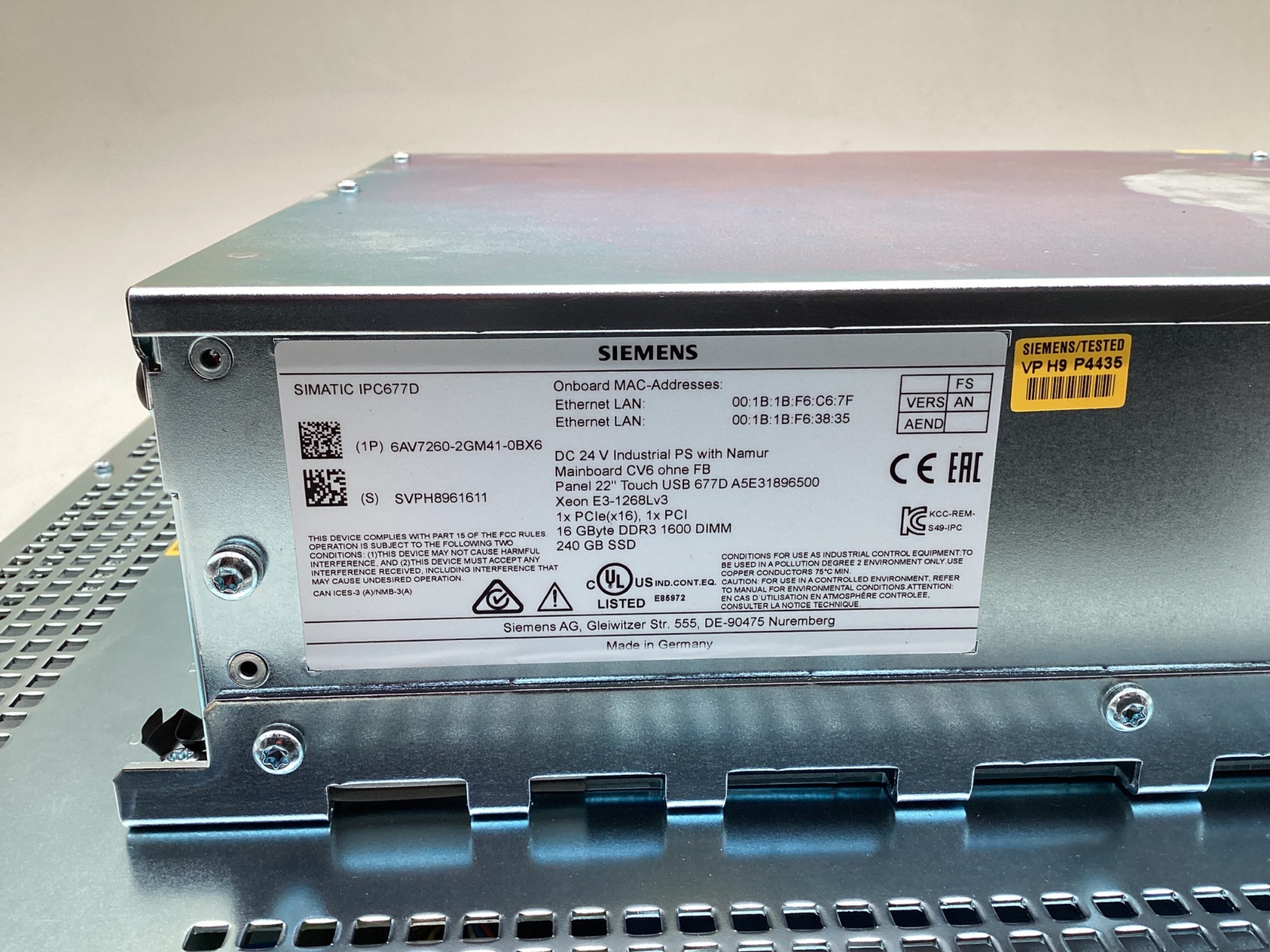 Siemens 6AV7260-2GM41-0BX6 SIMATIC IPC677D 22in Touch Panel PC USED 1