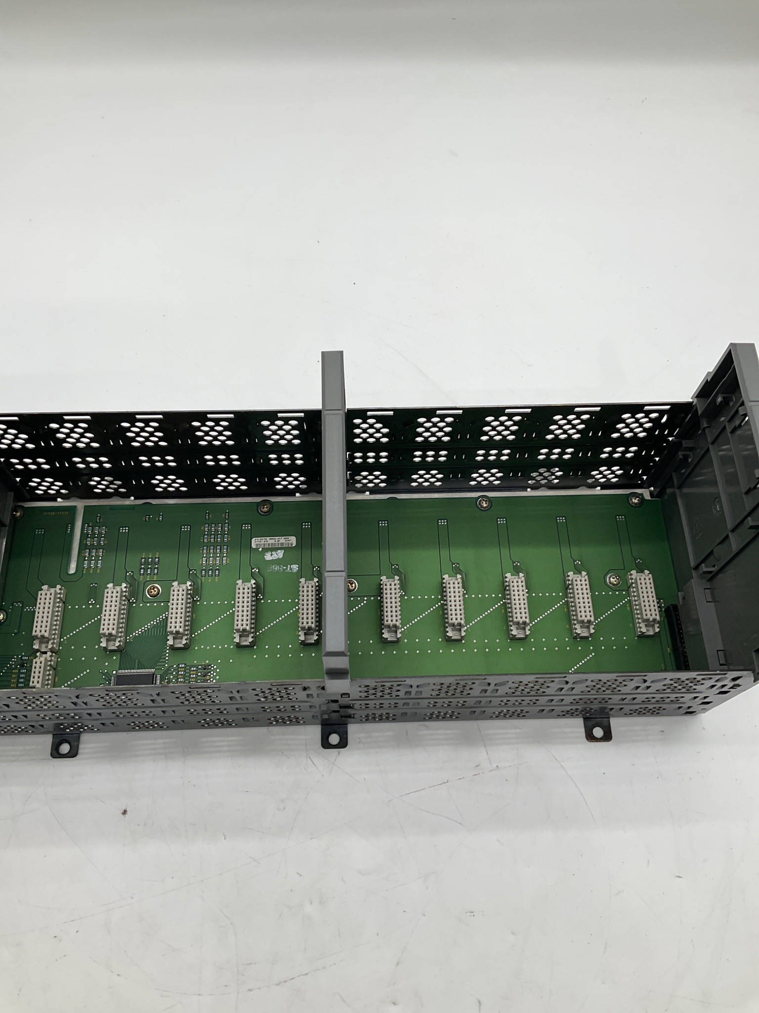 Allen Bradley 1746-A10 10-Slot SLC 500 Chassis 1746-P2 Power Supply USED 4