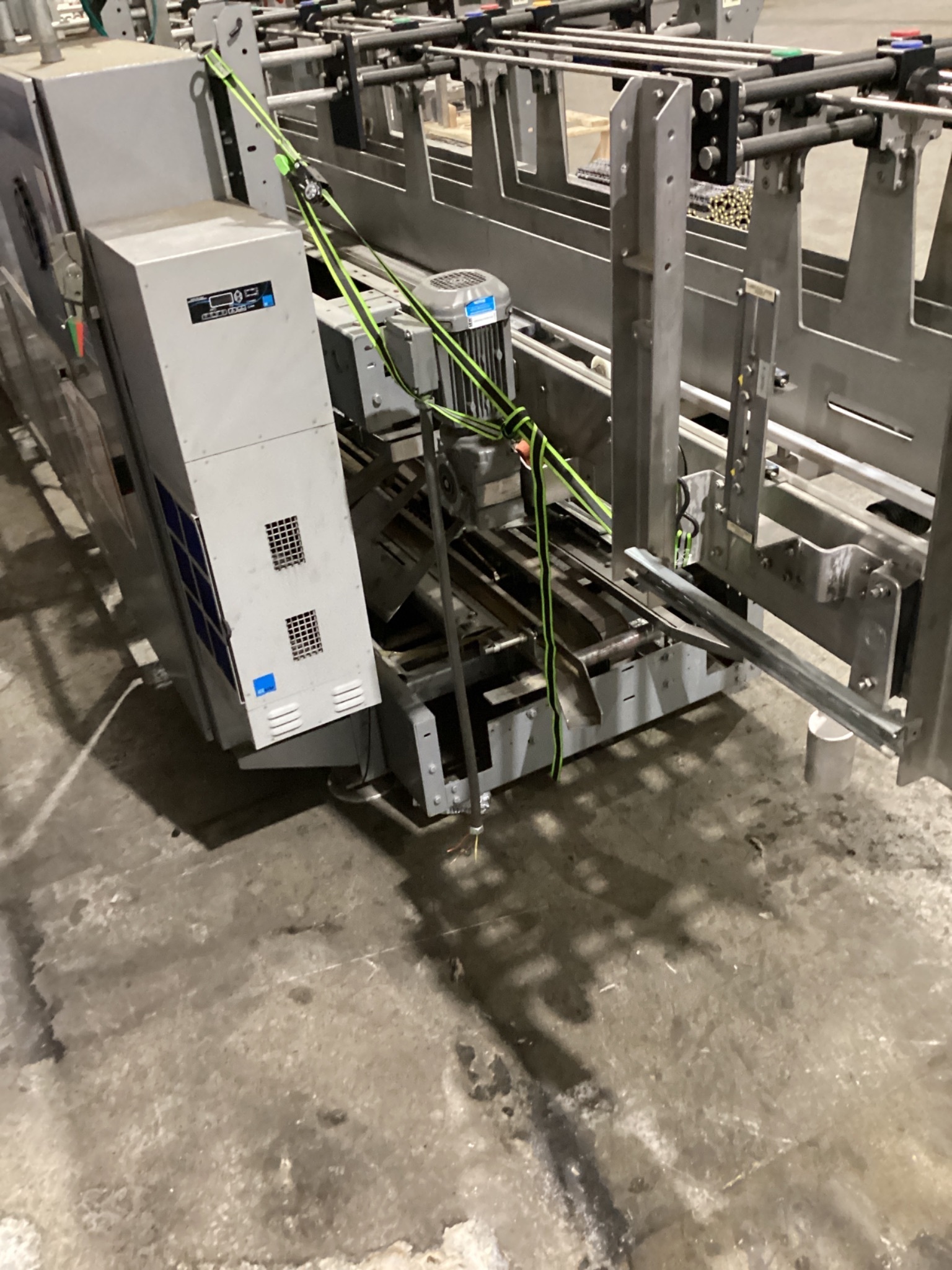 Hartness Model 2800 Case Packer with Model 2200 Laner USED 12