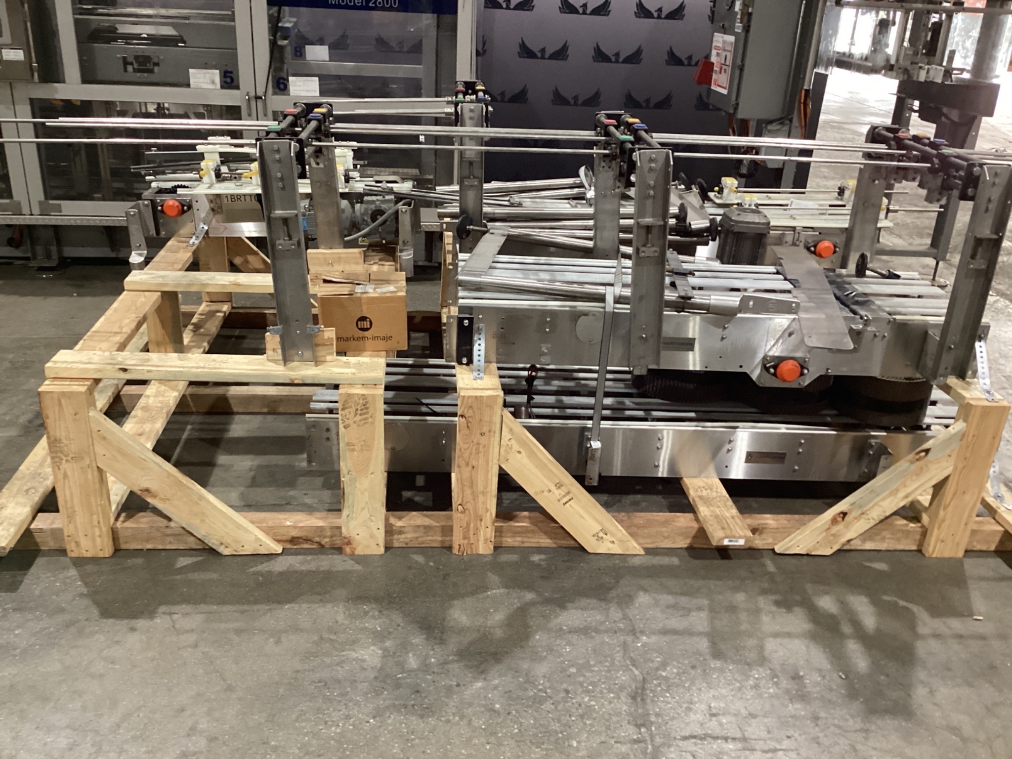 Hartness Model 2800 Case Packer with Model 2200 Laner USED 15