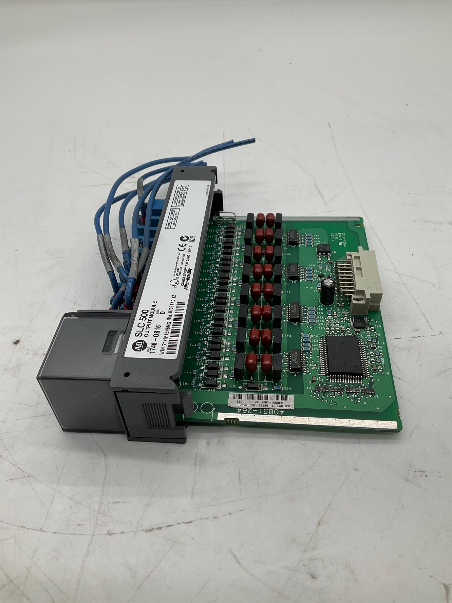 Allen-Bradley 1746-OB16 SLC 500 16-Point DC Output Module Series D USED 2