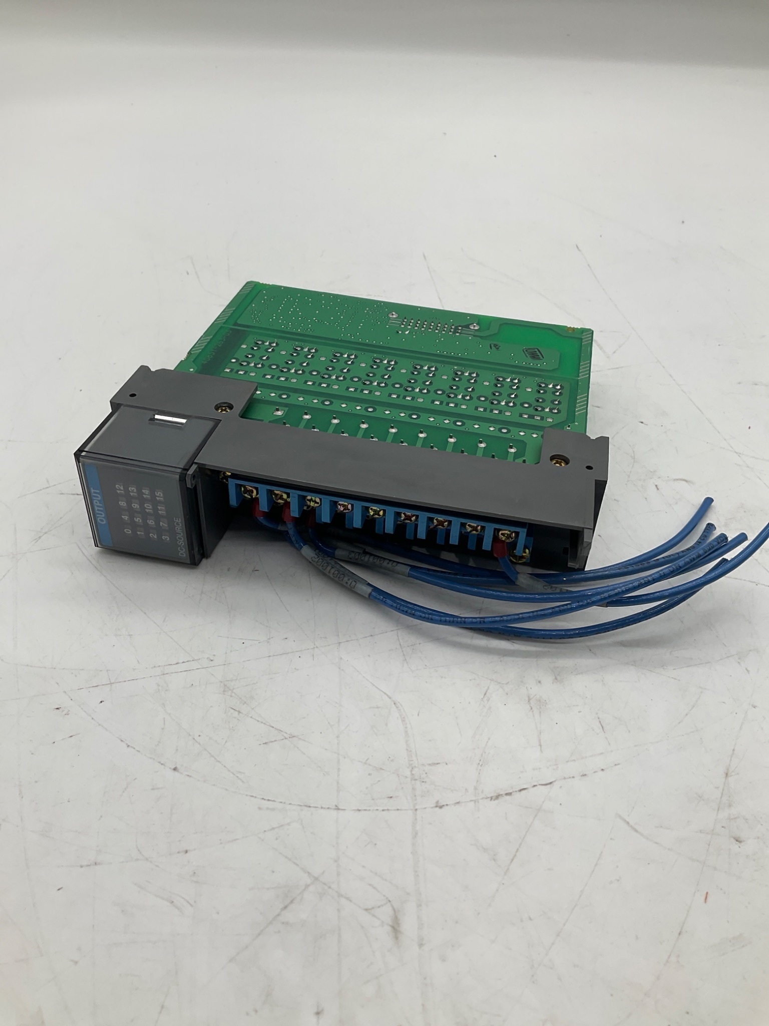 Allen-Bradley 1746-OB16 SLC 500 16-Point DC Output Module Series D USED 3