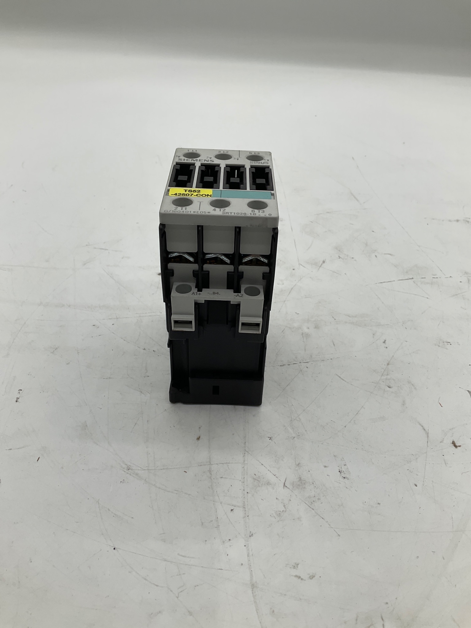 Siemens 3RT1026-1BB40 SIRIUS 3-Pole Contactor USED 1