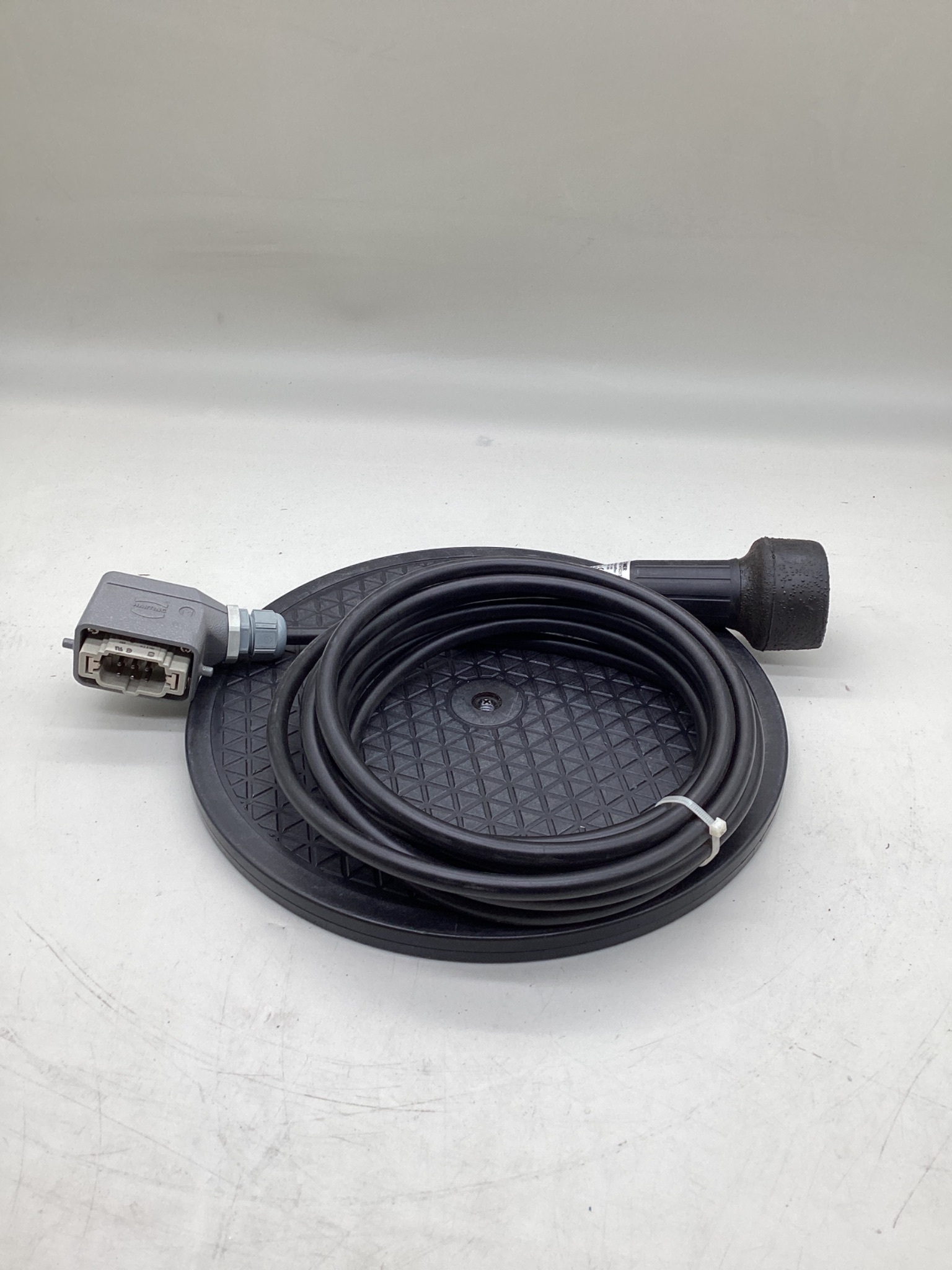 EUCHNER ZSA092141C2038 2-Contact Enabling Switch IP67 USED 0