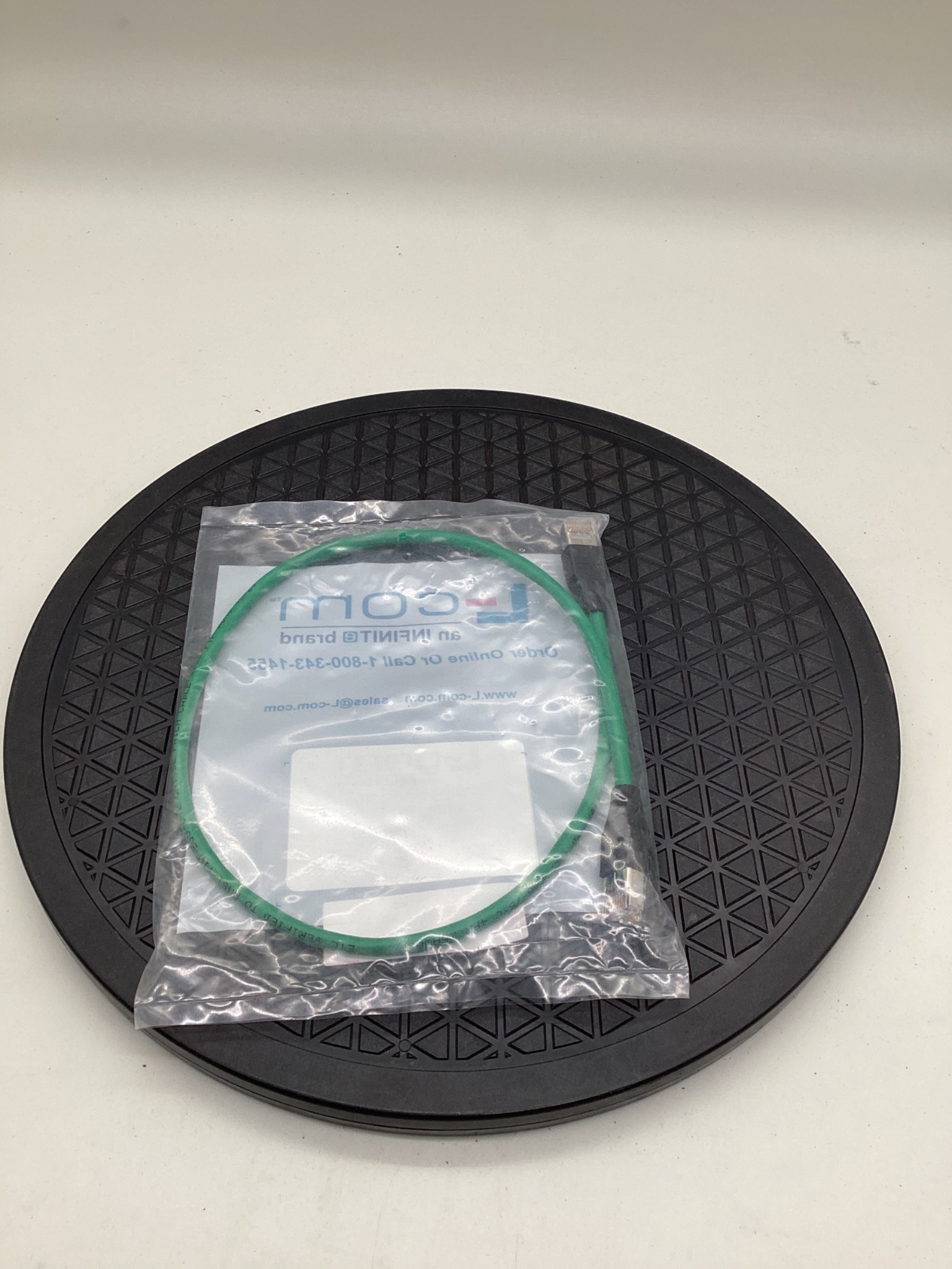L-COM TRD855SCRGR-2 Cat5e Shielded Ethernet Cable 2FT NEW 2