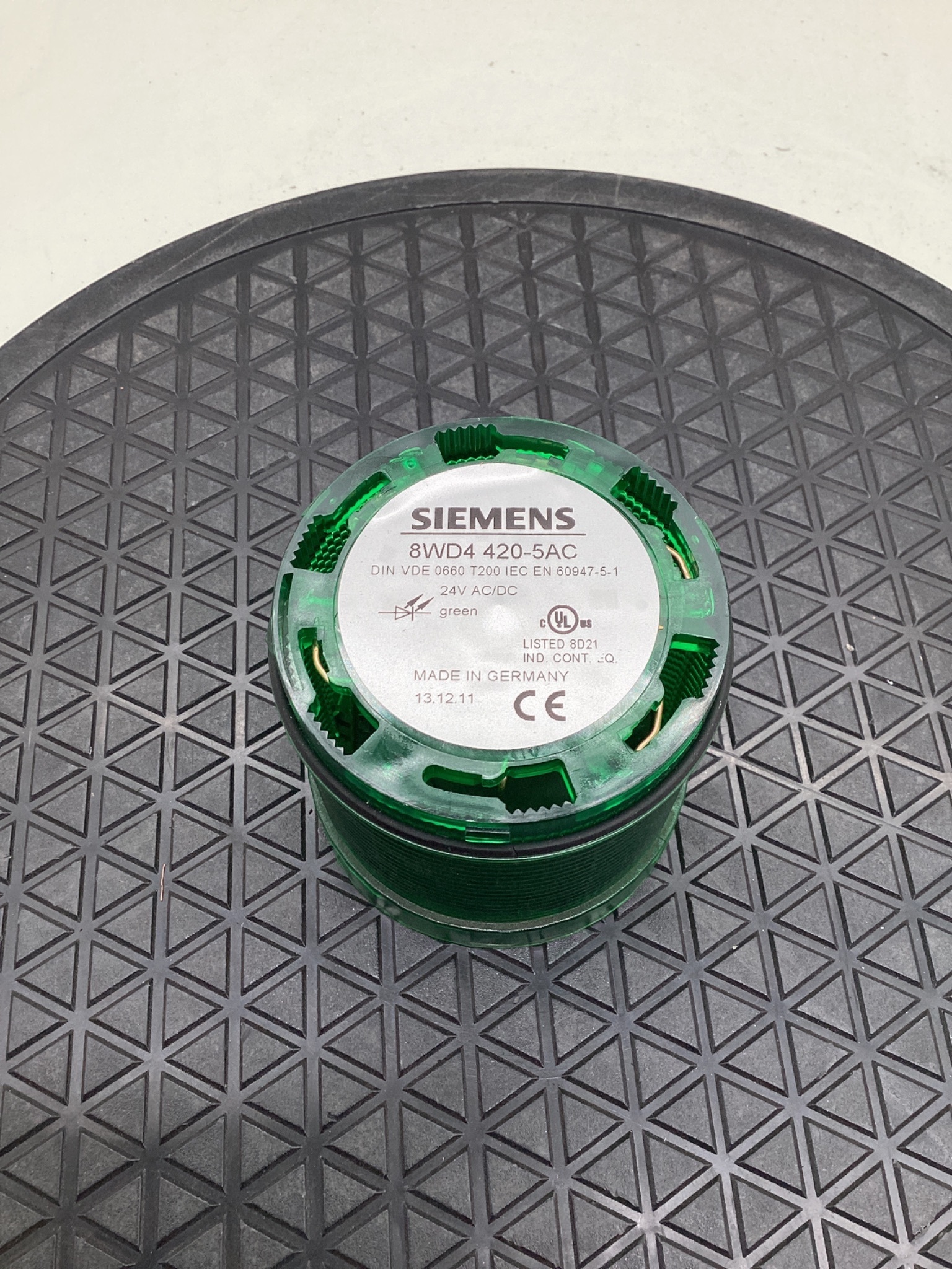 Siemens 8WD4420-5AC 24V AC/DC Green Signal Column Light Element USED 1
