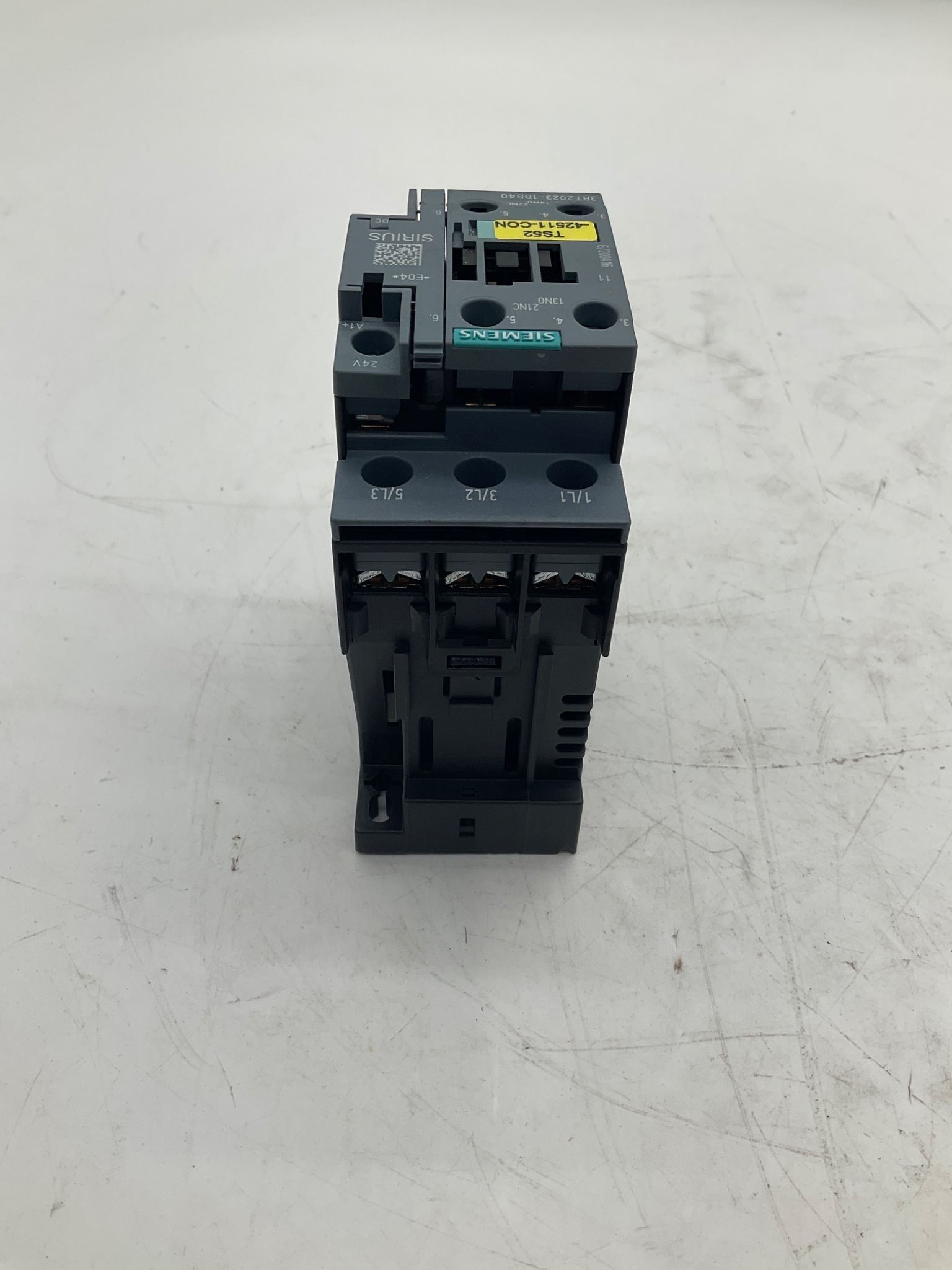 Siemens 3RT2023-1BB40 SIRIUS 3-Pole Contactor 24VDC Coil USED 3