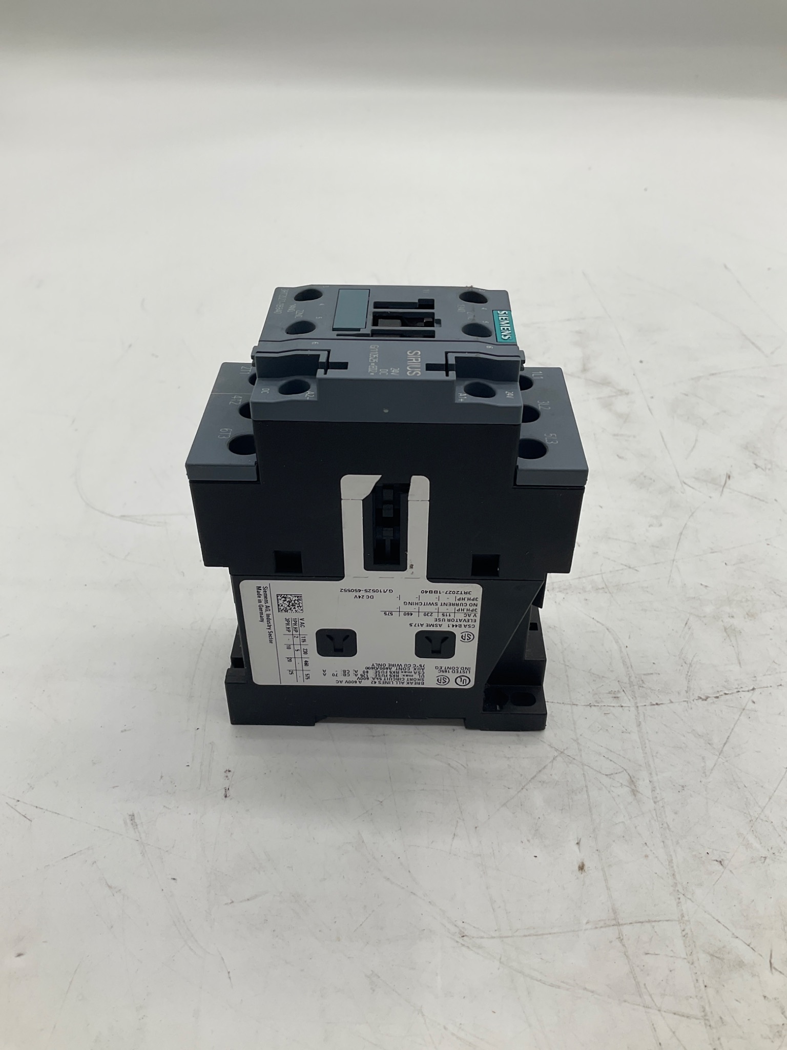 Siemens 3RT2027-1BB40 SIRIUS 3-Pole Contactor 24VDC Coil USED 2