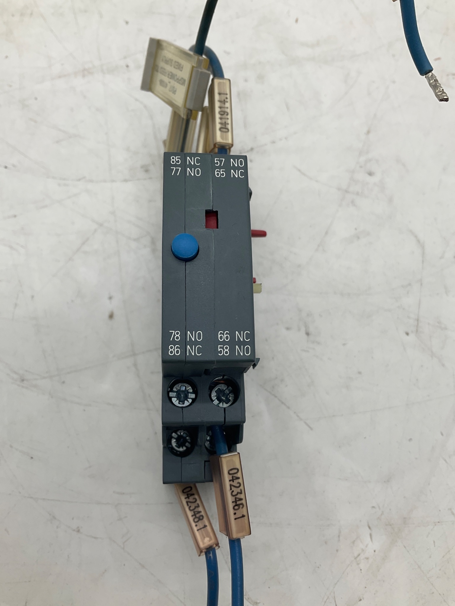 SIEMENS 3RV2921-1M Auxiliary Switch Block 2NO 2NC USED 0