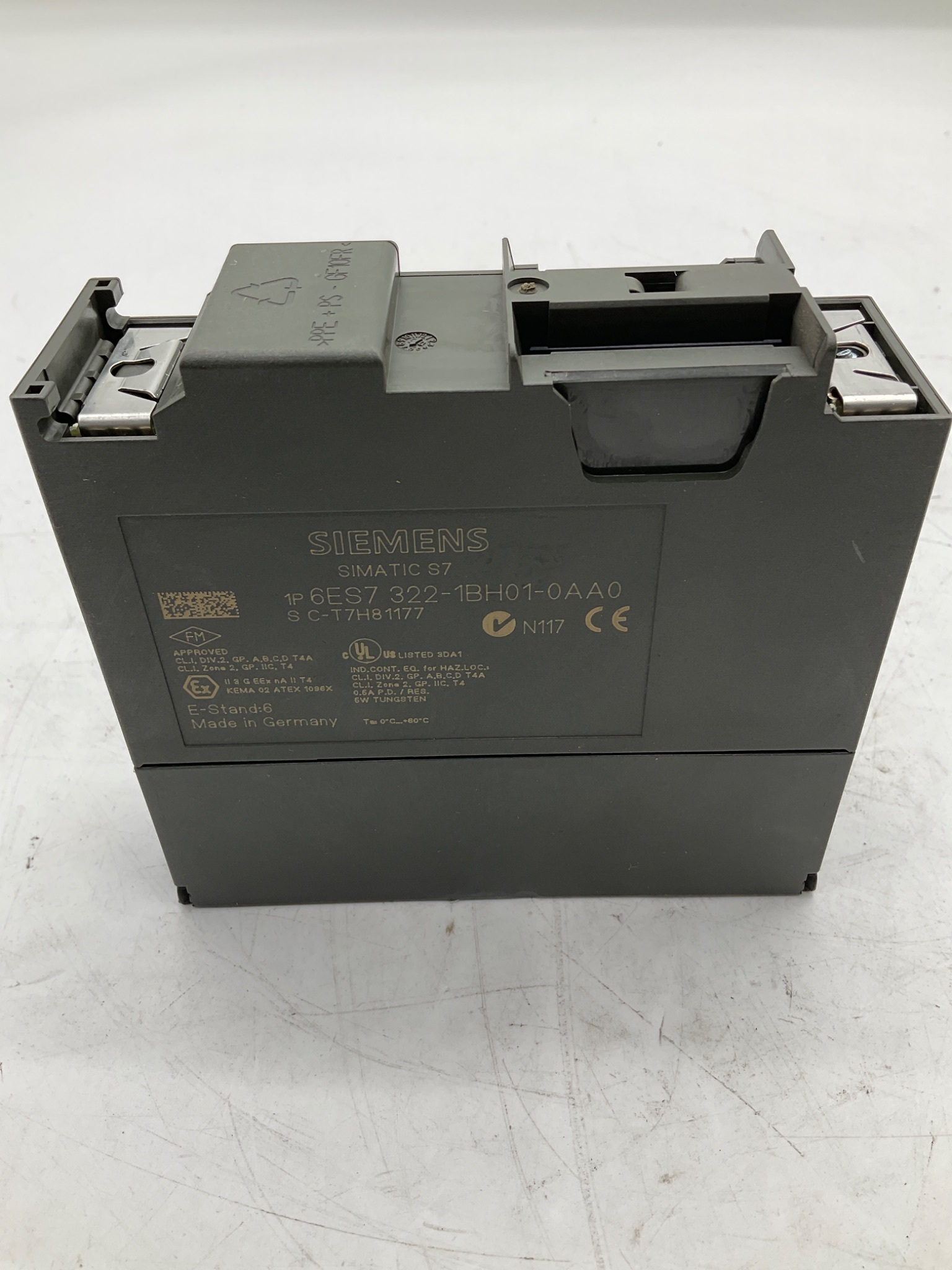 SIEMENS 6ES7322-1BH01-0AA0 SIMATIC S7-300 SM322 16DO 24VDC 0.5A Output Module USED 1