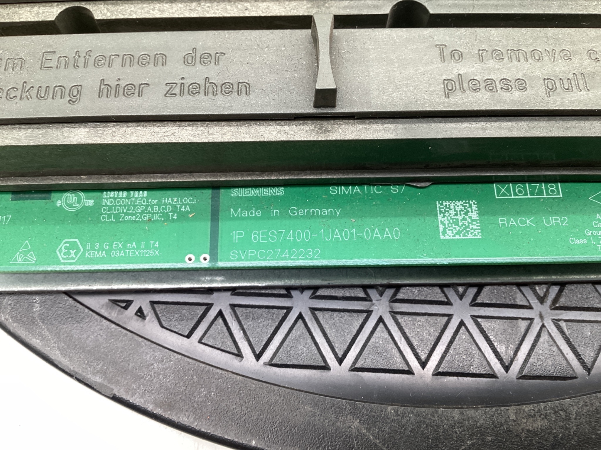 SIEMENS 6ES7400-1JA01-0AA0 SIMATIC S7-400 UR2 9-Slot Rack USED 1