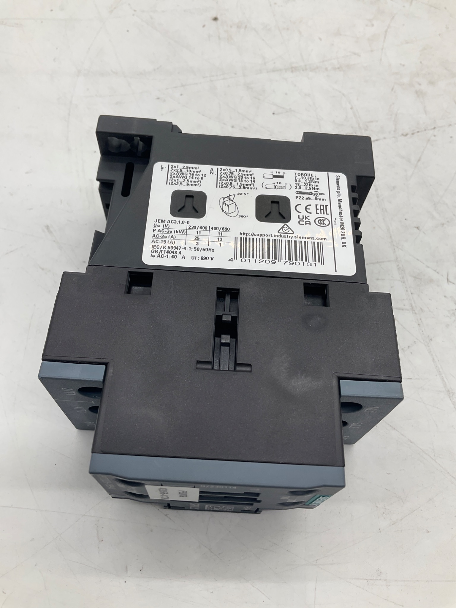 SIEMENS 3RT2026-1BB40 SIRIUS 3-Pole Contactor 24V DC Coil USED 4