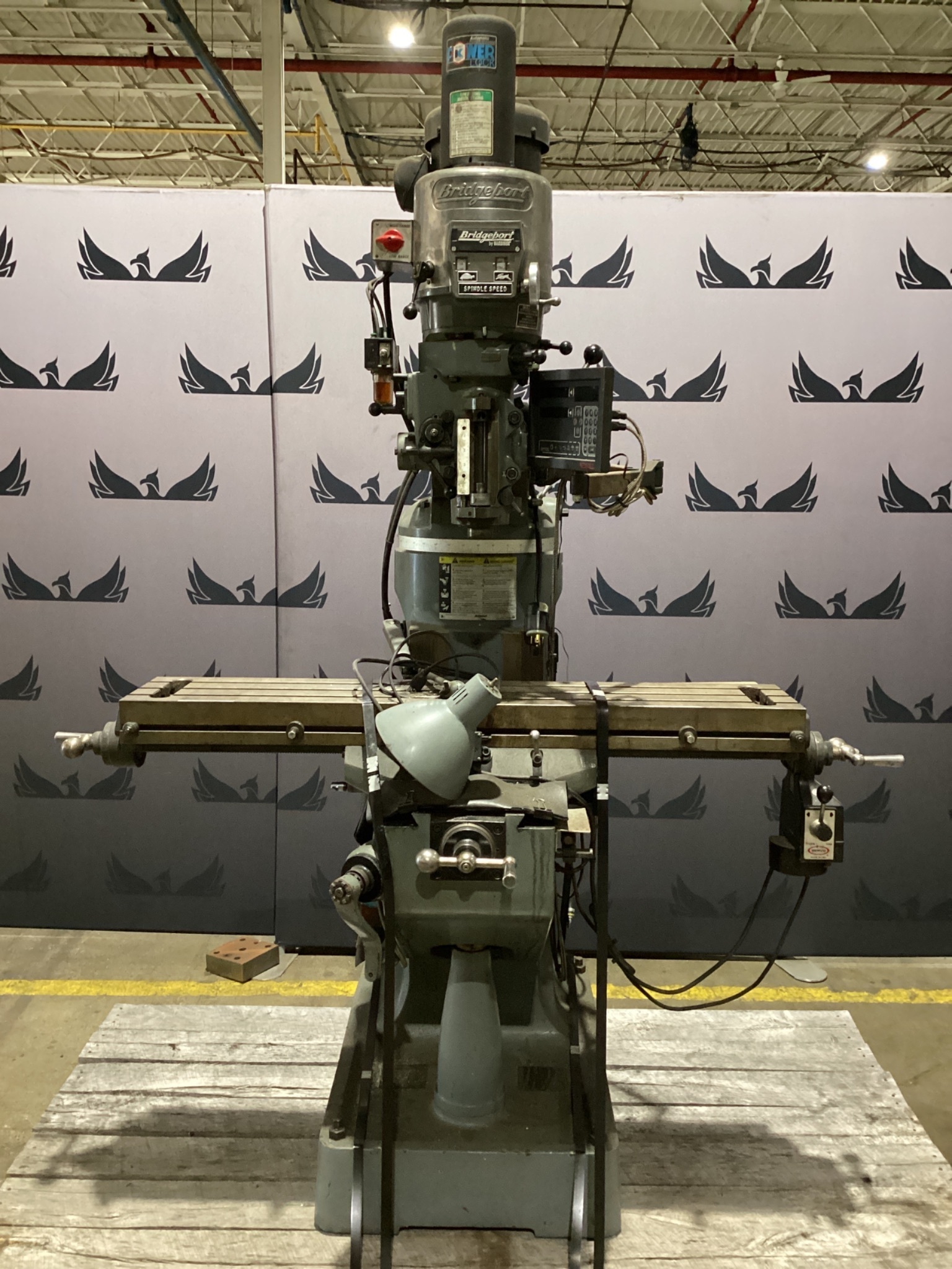 BRIDGEPORT SERIES I Vertical Milling Machine With DRO & Power Feed USED 0