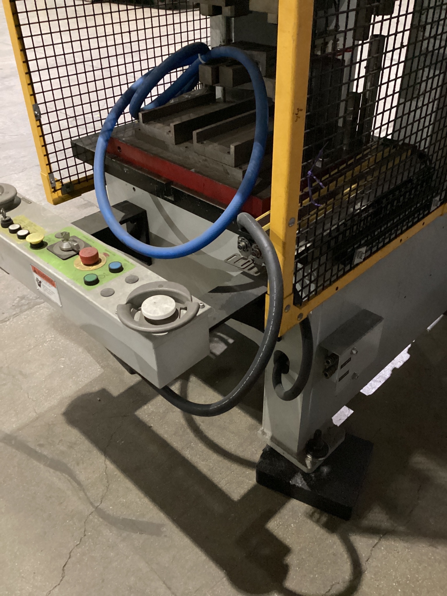 KOMATSU OBS60-34 66-Ton Single-Point Mechanical Gap Frame Press USED 4