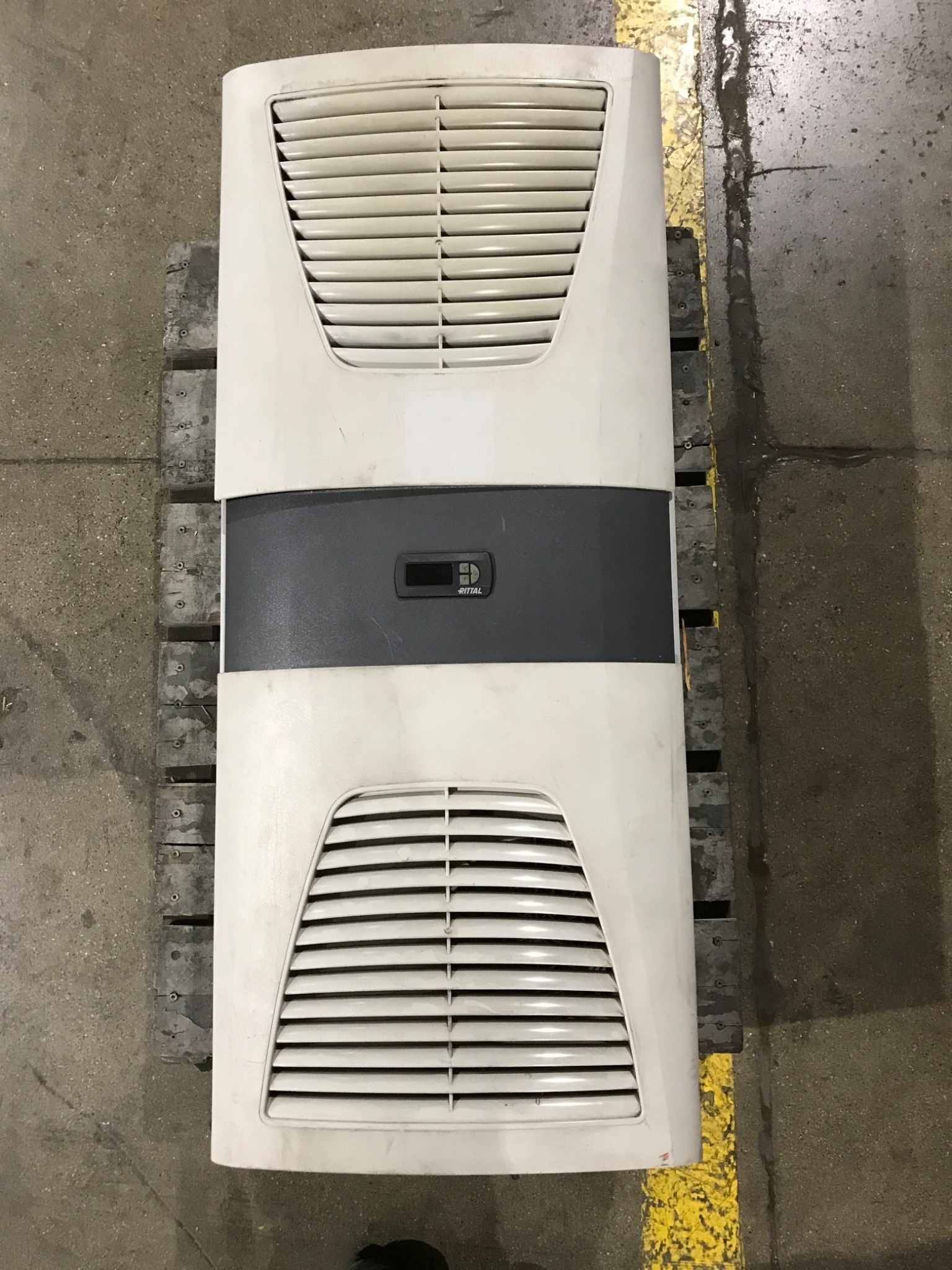 RITTAL SK 3304540 TopTherm Enclosure Cooling Unit USED 0