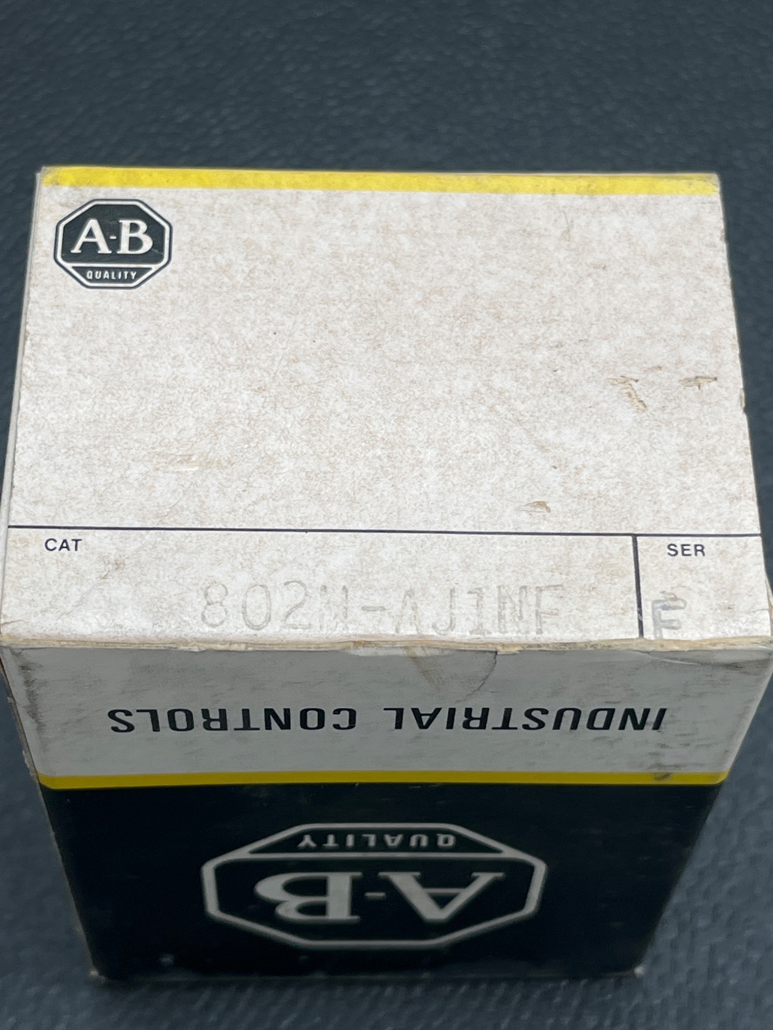 ALLEN BRADLEY 802M‑AJ1NF Limit Switch NEW 4