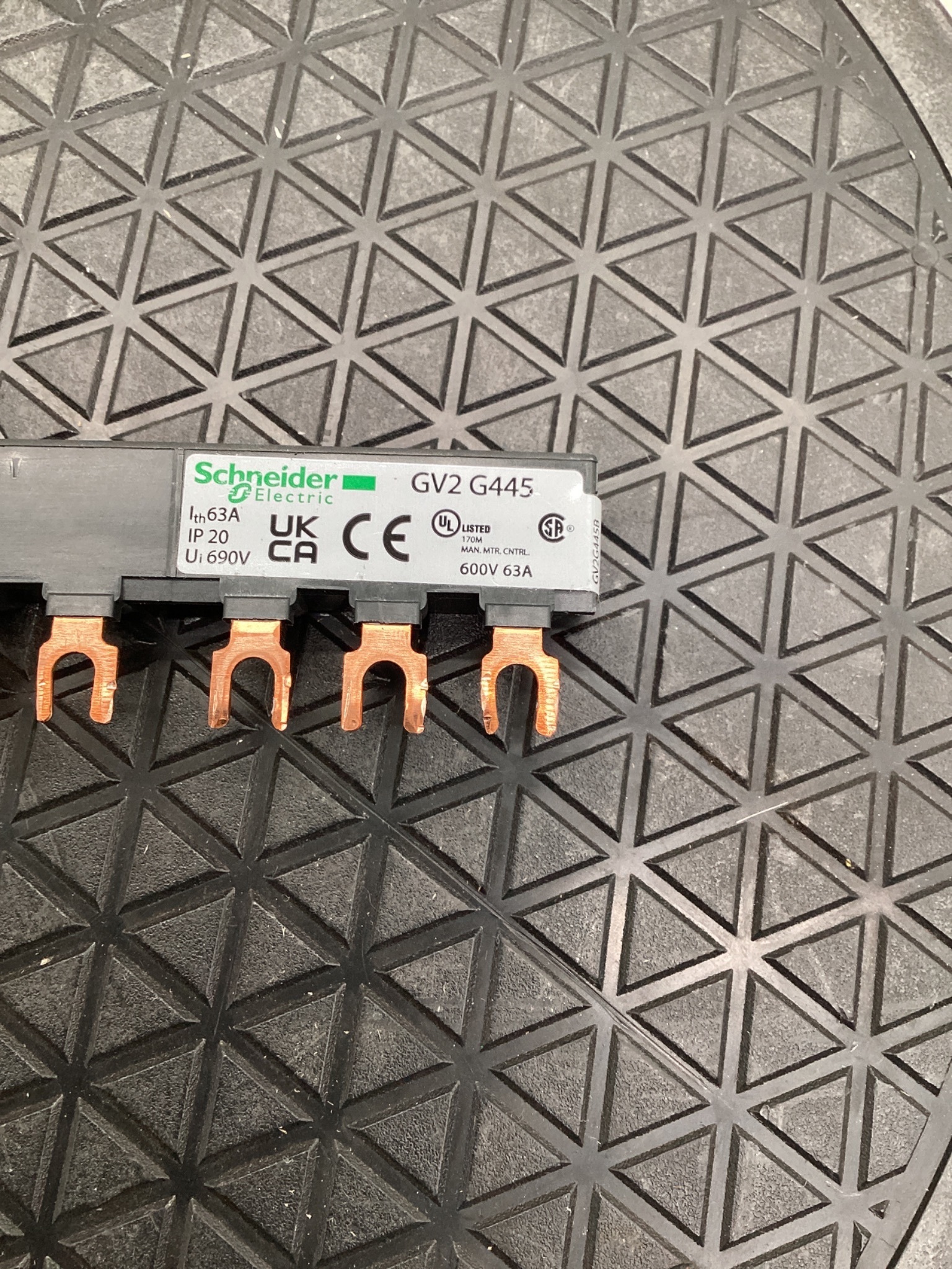 SCHNEIDER ELECTRIC GV2G445 4-Position 3-Pole 63A Motor Starter Busbar NEW 2