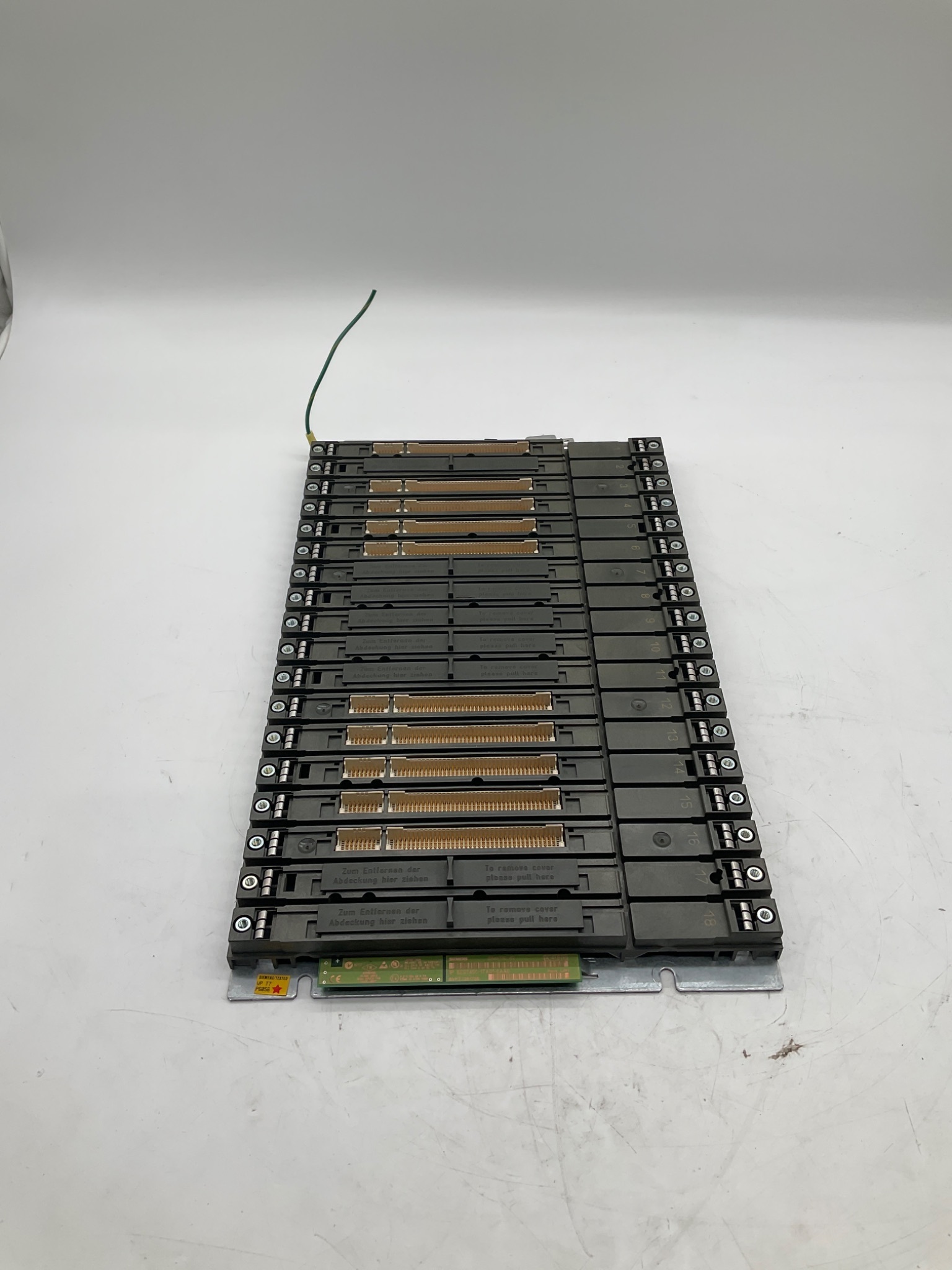 SIEMENS 6ES7400-1TA01-0AA0 SIMATIC S7-400 UR1 18-Slot Rack USED 0
