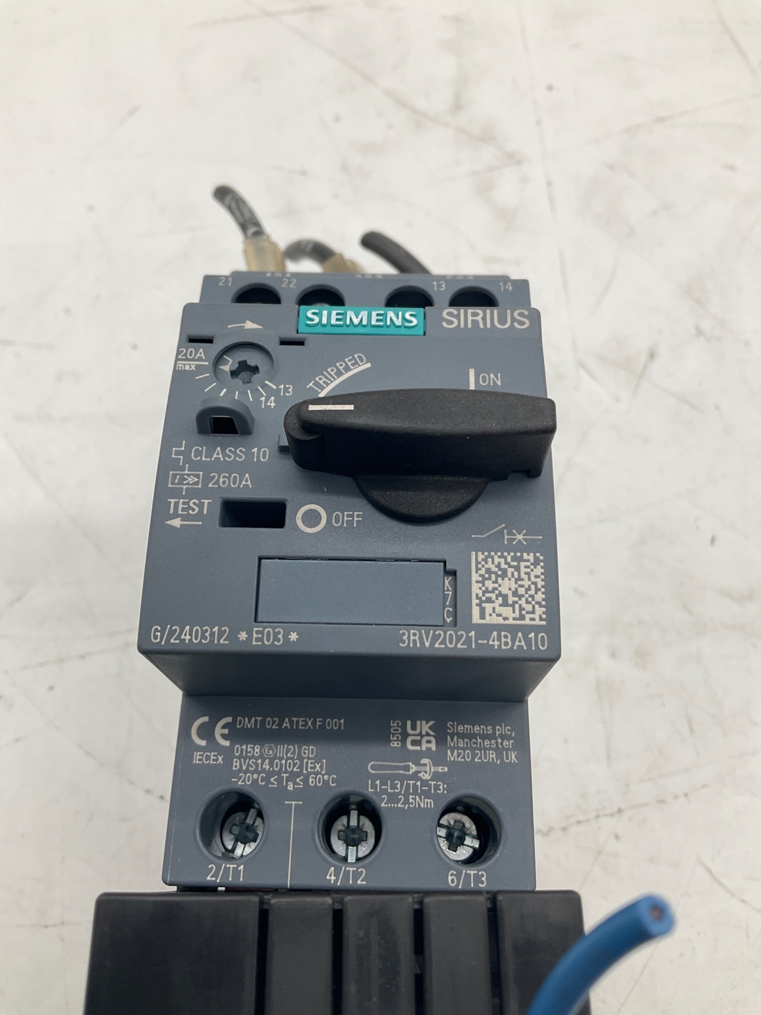 SIEMENS 3RV2021-4BA10 with 3RT2026-1BB40 SIRIUS Motor Starter Combination USED 5