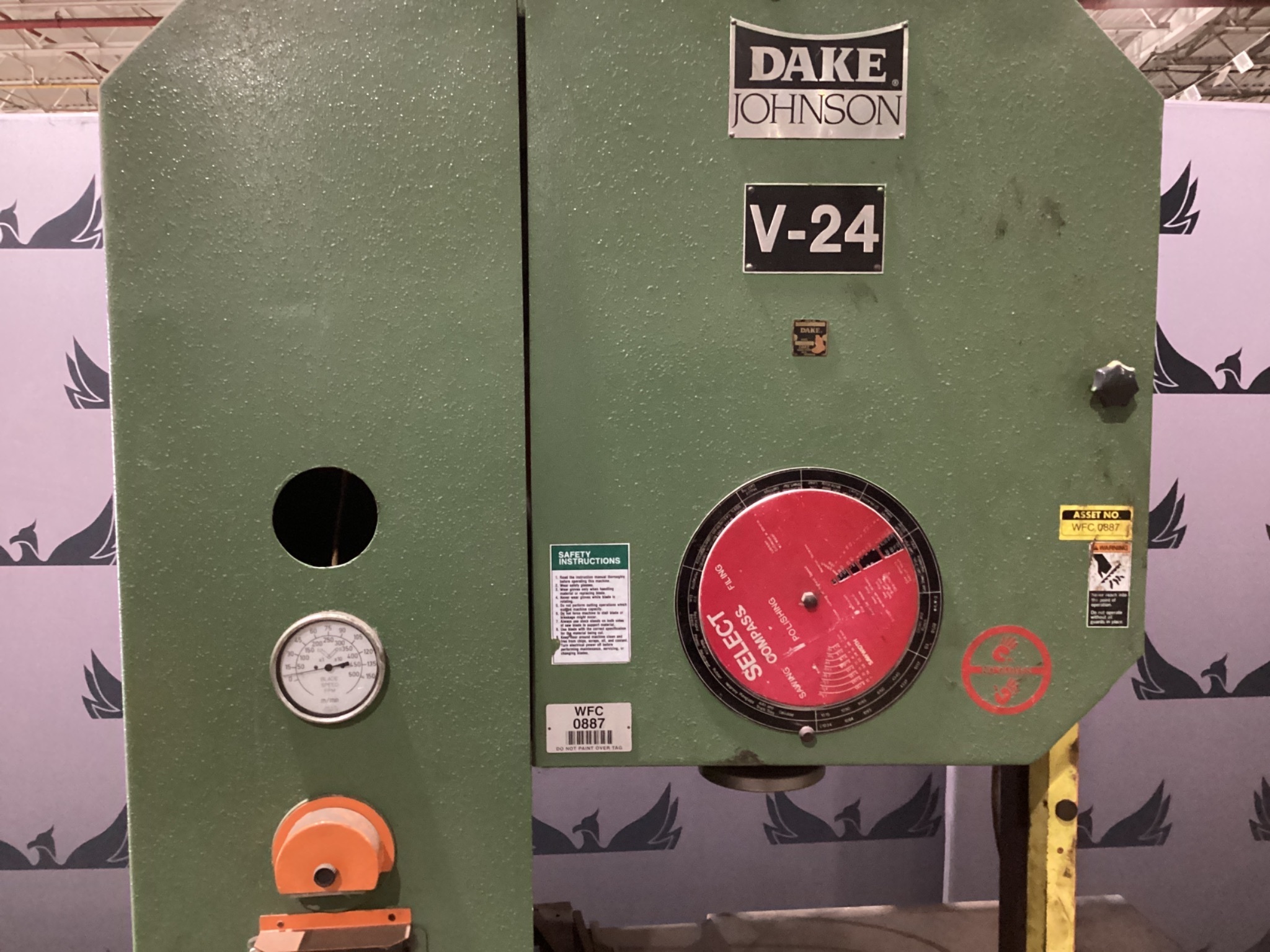 DAKE JOHNSON V-24 Vertical Band Saw USED 1