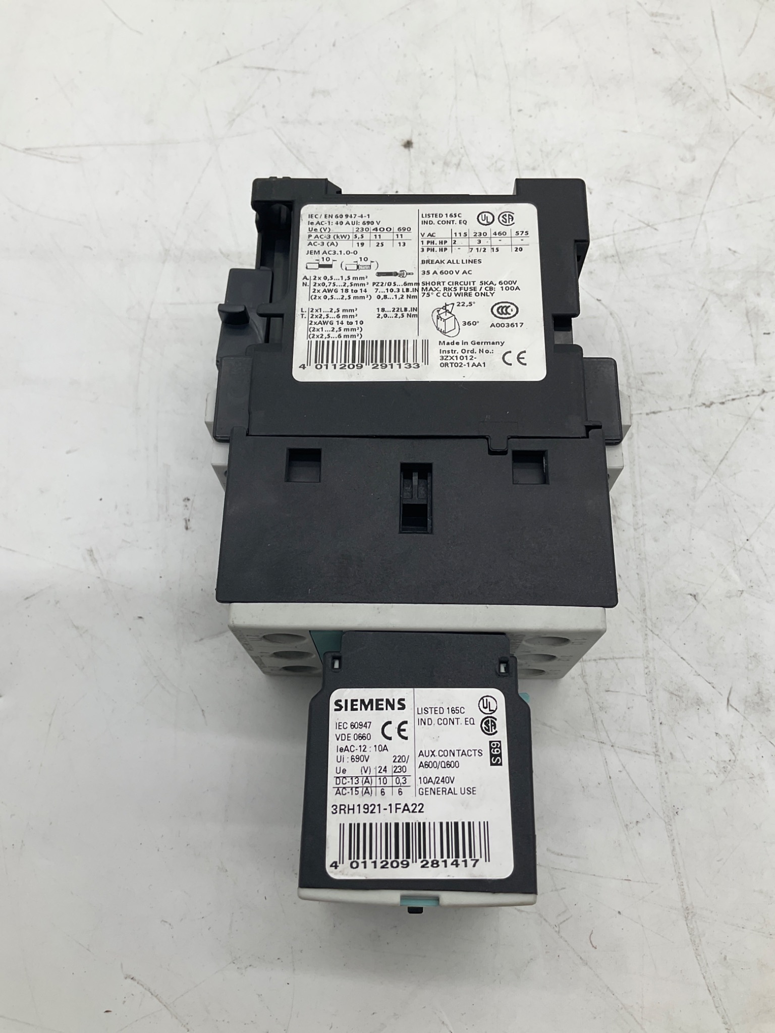 SIEMENS 3ZX1012-0RT02-1AA1 Contactor With 3RH1921-1FA22 Auxiliary Block USED 2