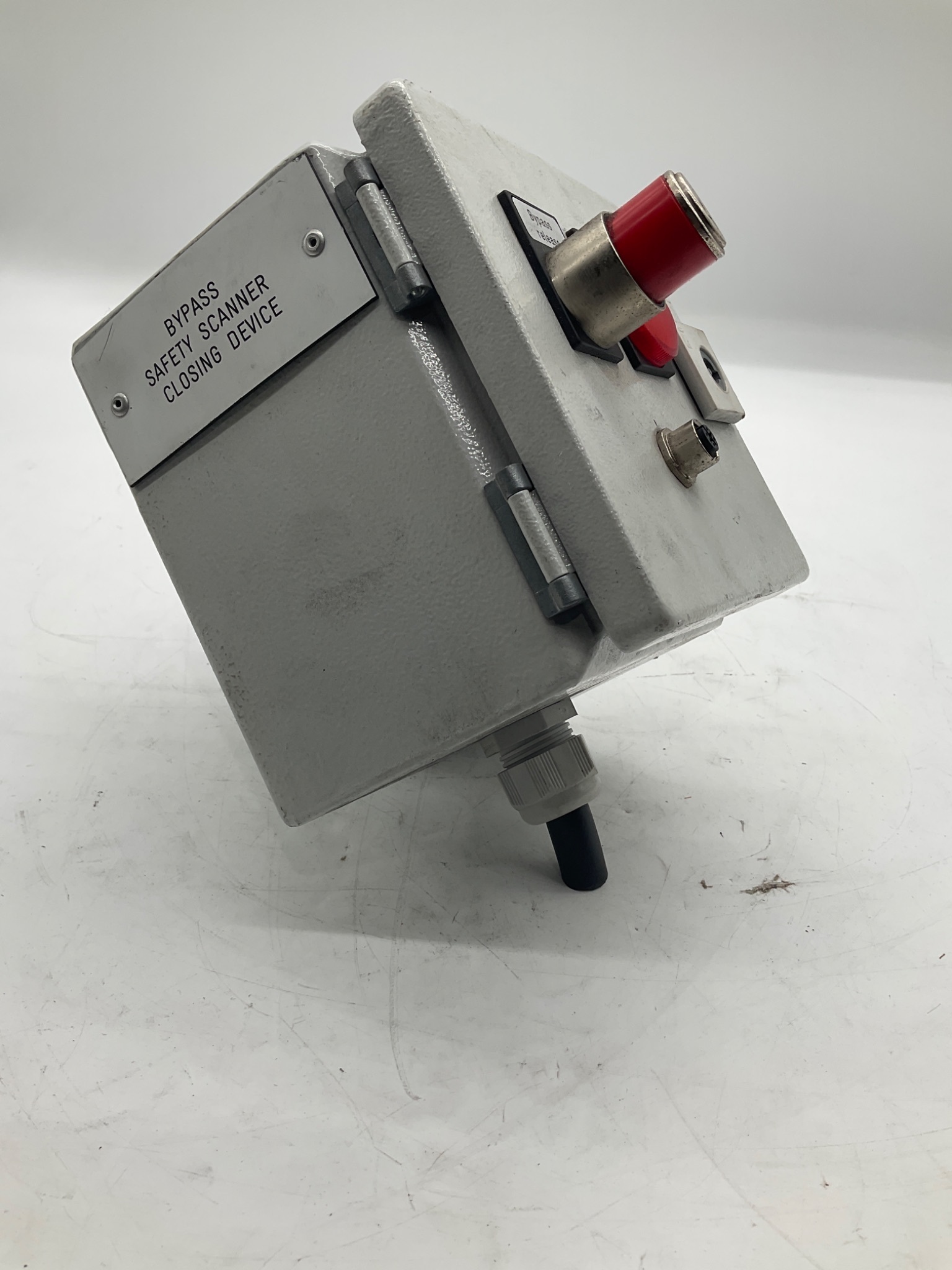 RITTAL Control Station Enclosure With Key Switch & Scanner Bypass USED 4