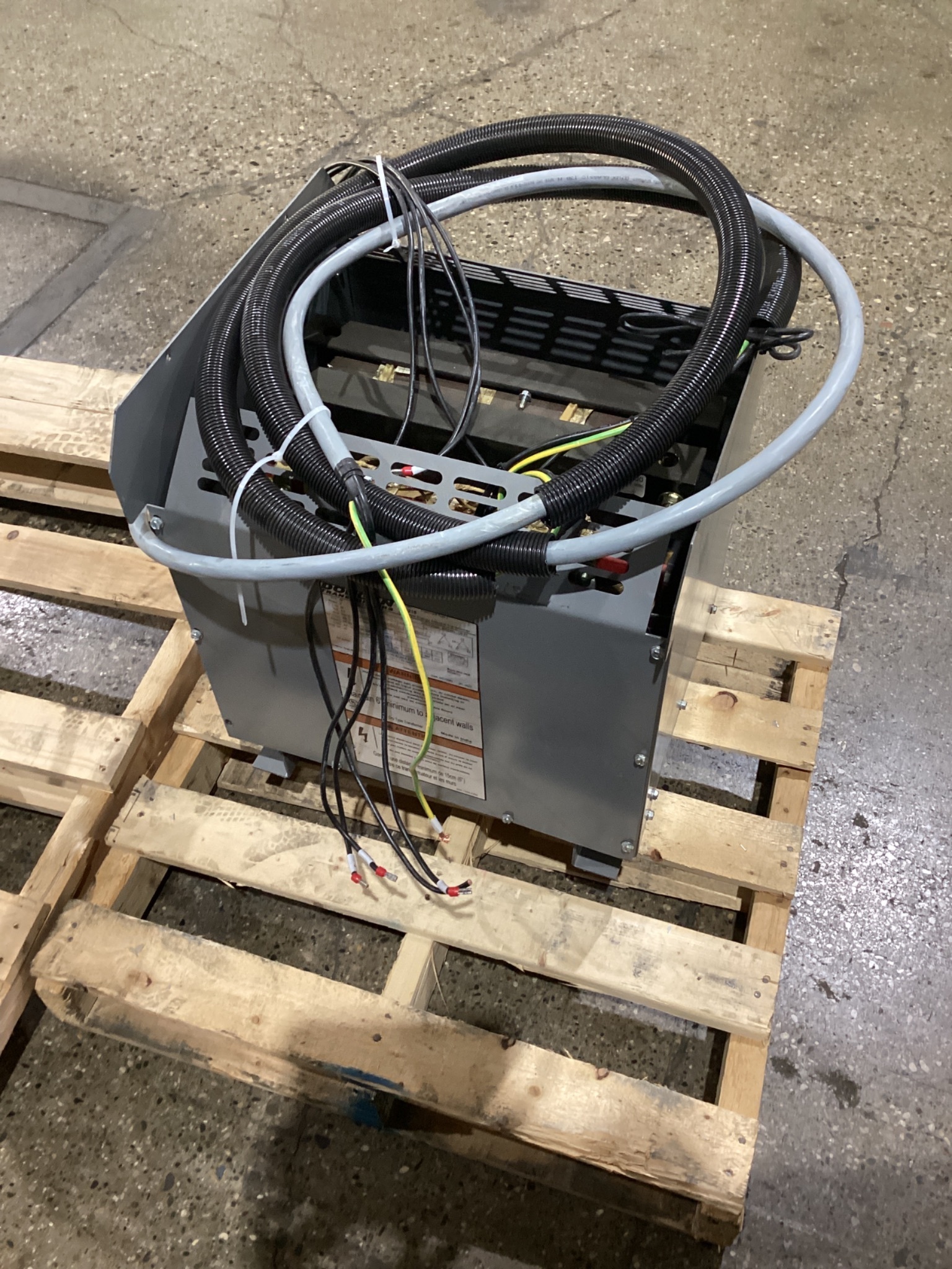 DONGAN 73-6215 15 kVa Transformer 480V - 240/120V USED 3