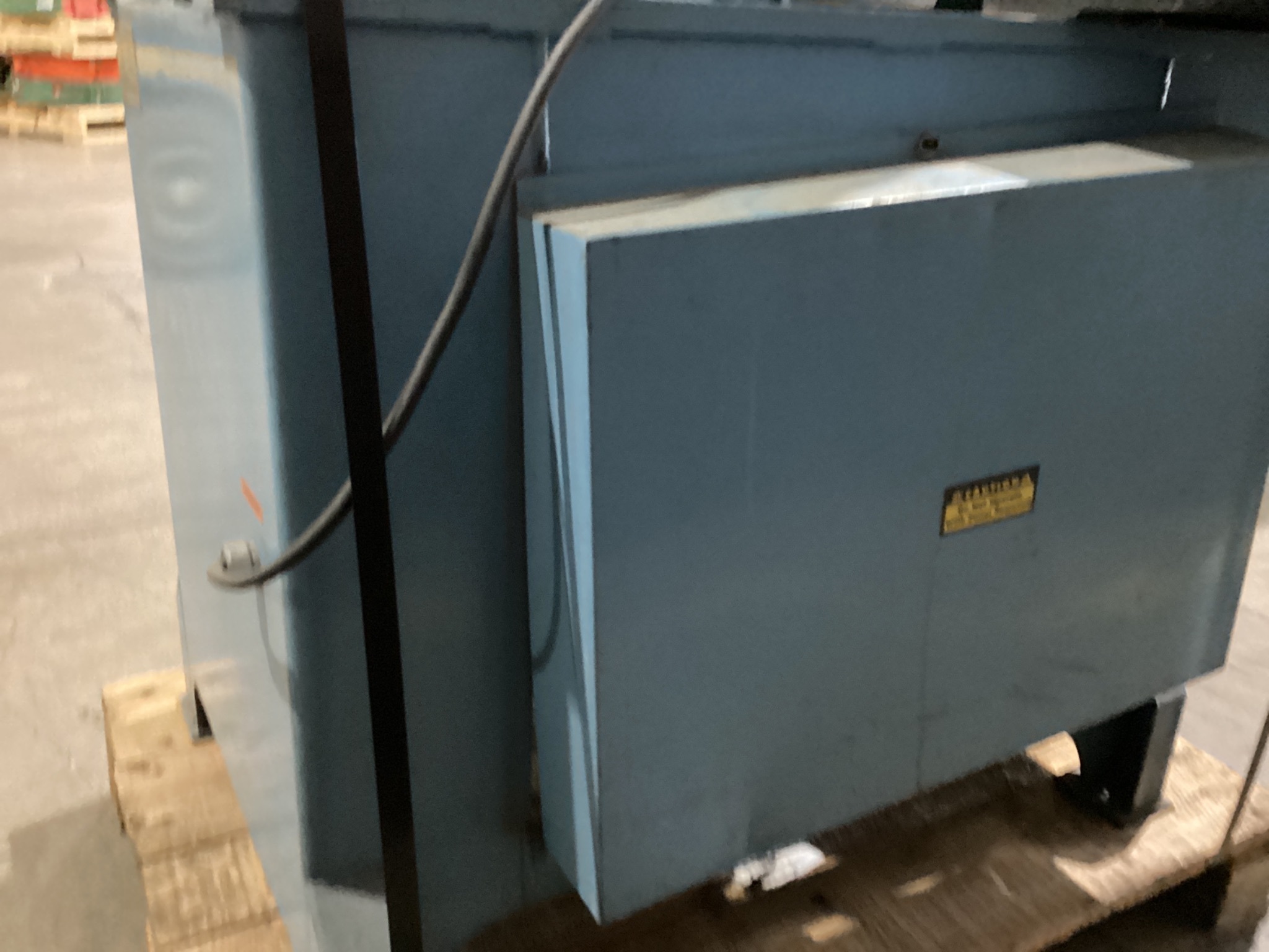 ROLL-IN EF1459 Vertical Bandsaw 110V USED 5