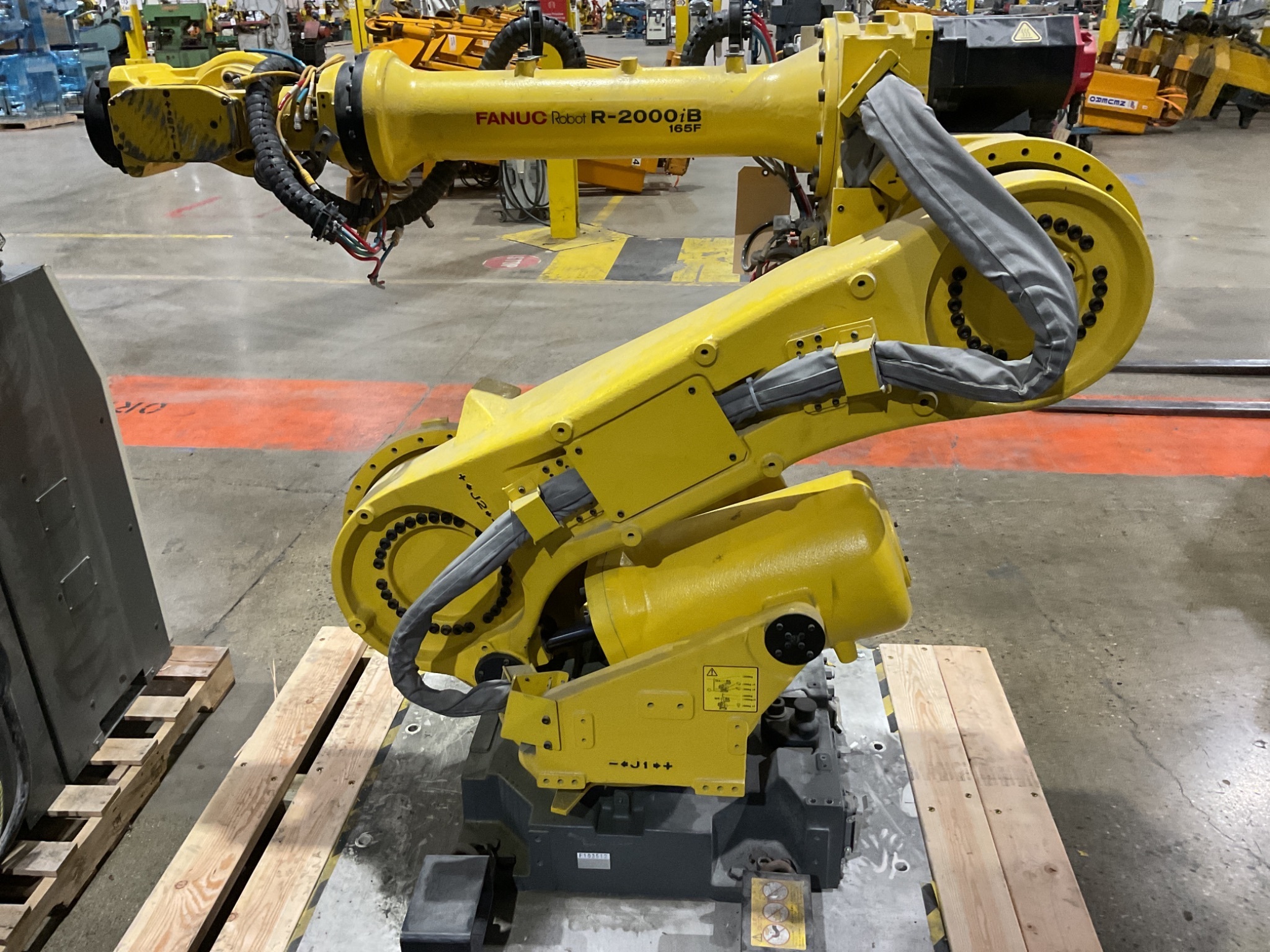 FANUC R-2000IB/165F Complete w/ R30IA CONTROLLER - USED 1