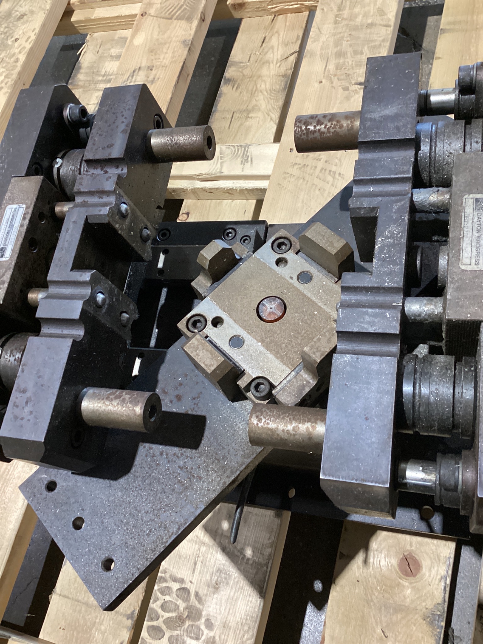 DAYTON PROGRESS P202 Production Tooling Workstation With TOX Press Drive USED 3