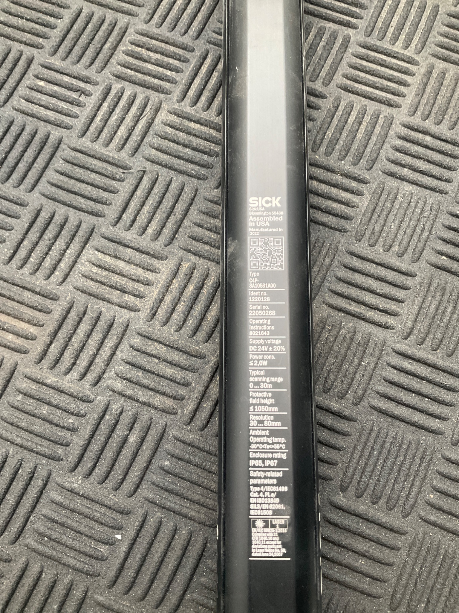 SICK 1220128 / C4P‑SA10531A00 deTec4 Light Curtain Emitter (1050mm) USED 4