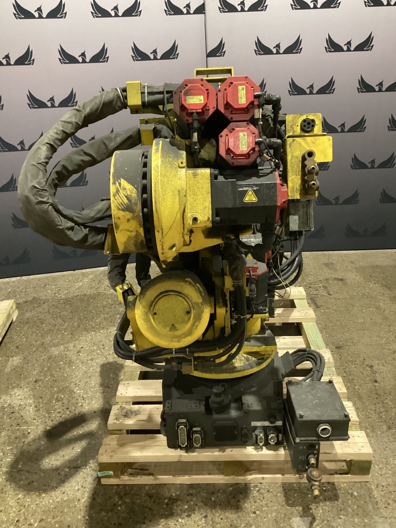 FANUC R-2000iB/210F w/ R-30iB Controls USED - Missing Teach Pendant 0