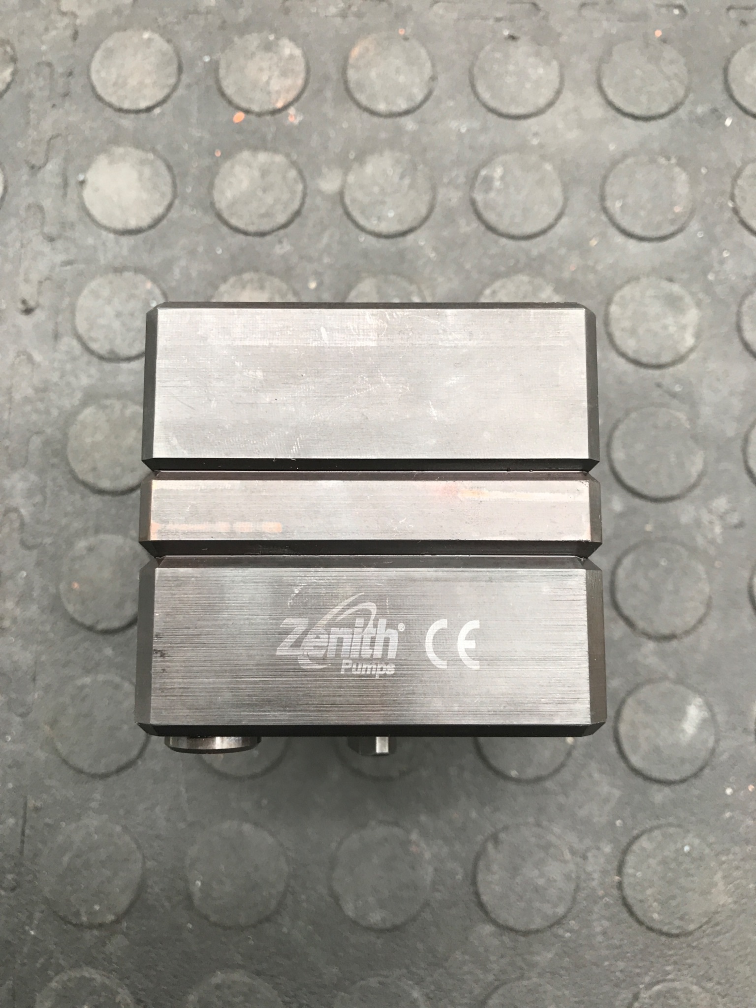 ZENITH PUMPS 11-5606 / 1-6000-0 Precision Gear Pump USED 3