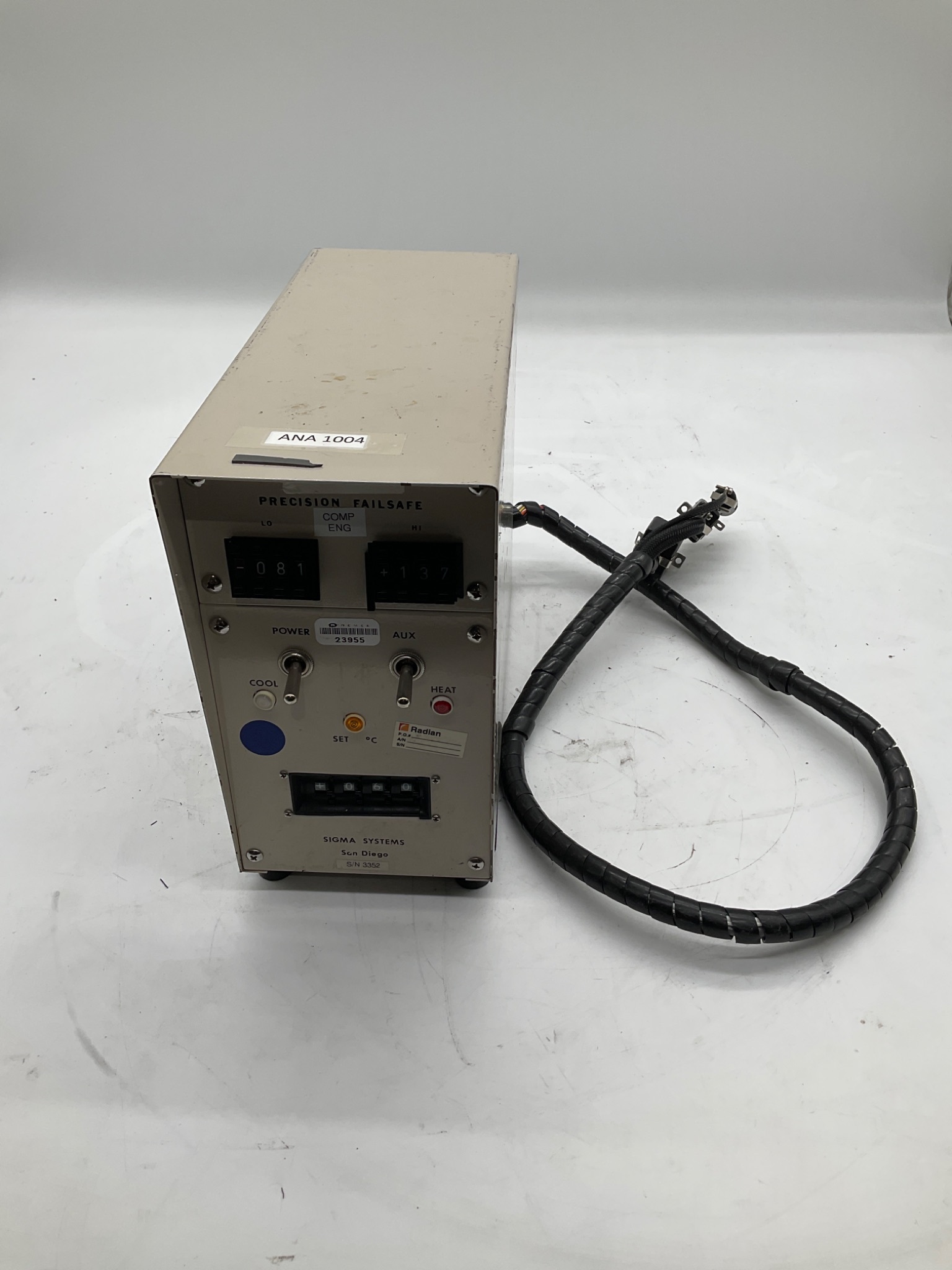 SIGMA SYSTEMS Precision Failsafe VCO Test Unit USED 1