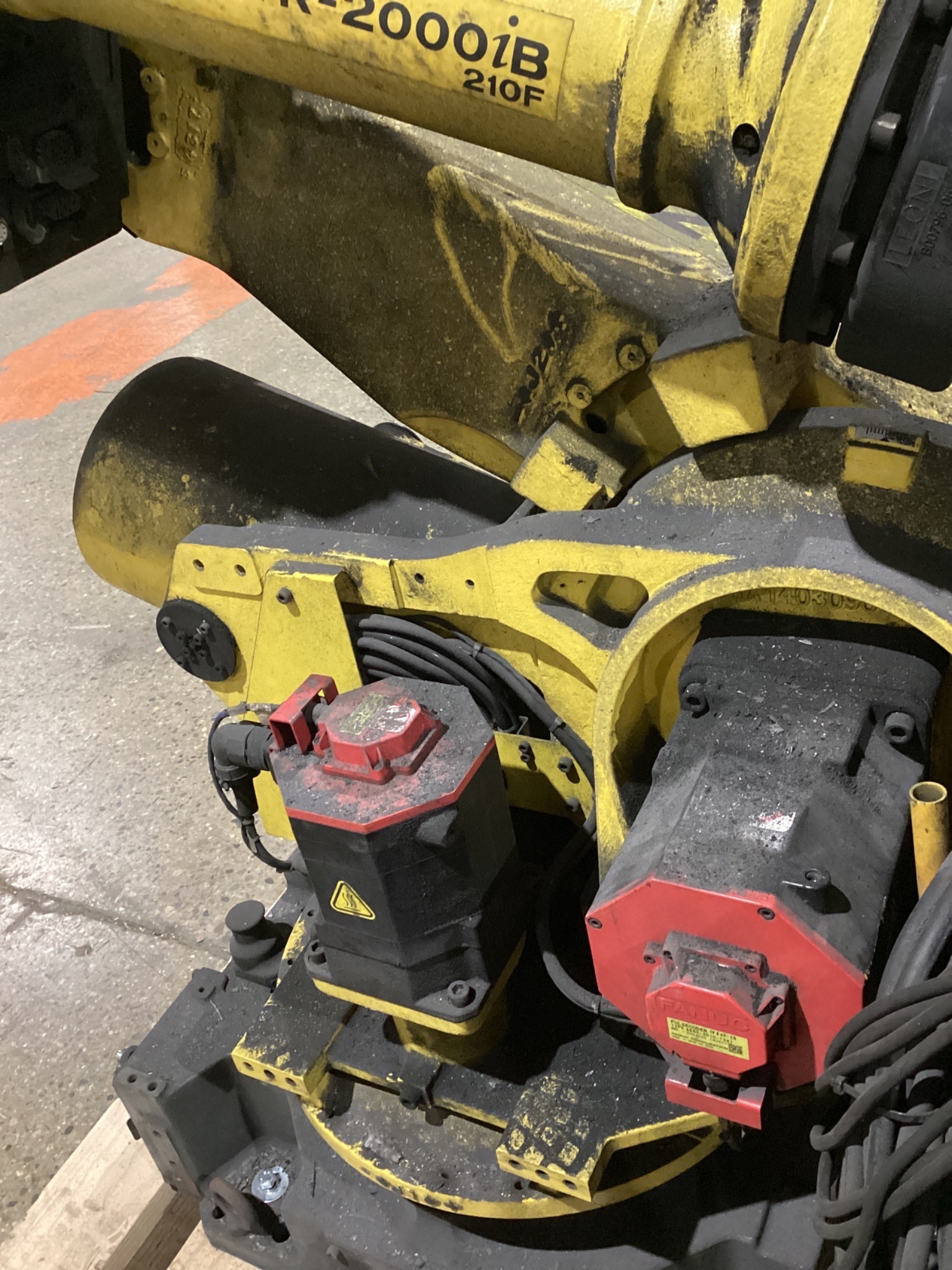 FANUC R-2000iB/210F w/ R-30iB Controls USED - Missing Teach Pendant 7