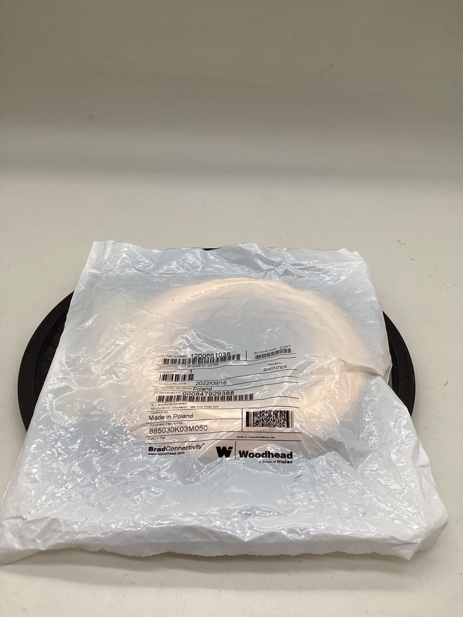 MOLEX / BRAD CONNECTIVITY 1200661038 M12 5-Pole Cordset 5M NEW 0