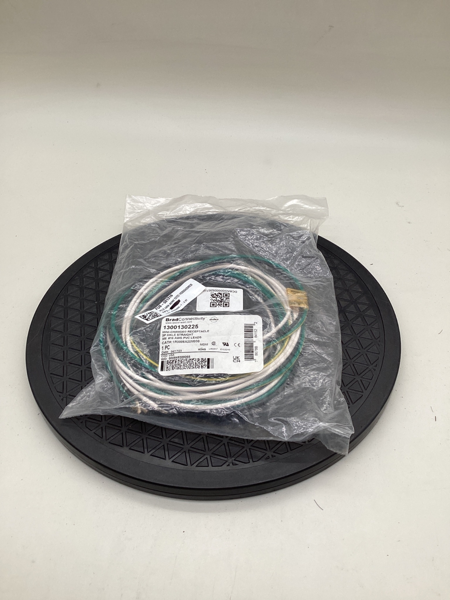 MOLEX / BRAD CONNECTIVITY 1300130225 Mini-Change 3 Pole Male Cable Assembly 3M NEW 0