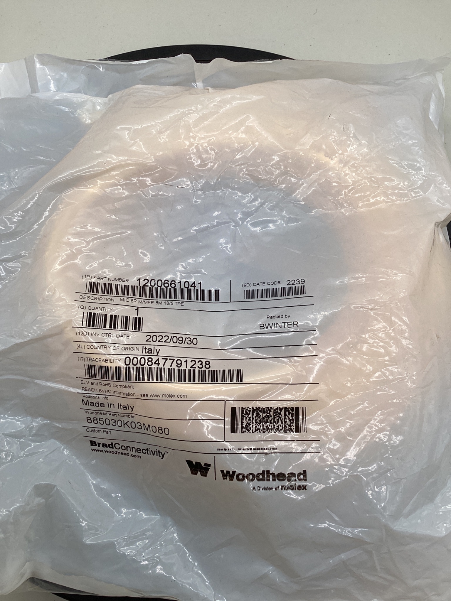 MOLEX / BRAD CONNECTIVITY 1200661041 M12 5-Pole Cordset 8M NEW 1