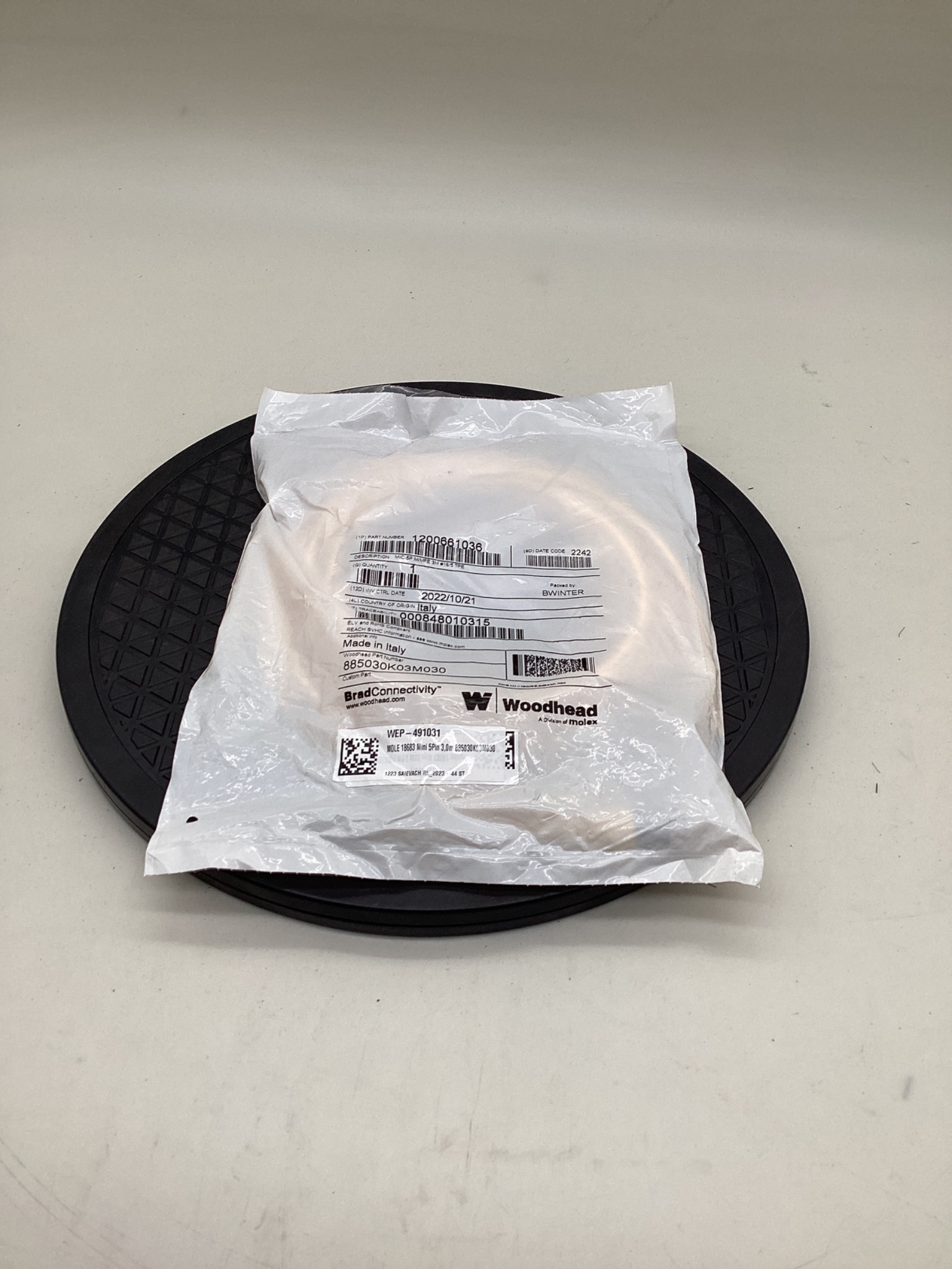 MOLEX / BRAD CONNECTIVITY 1200661036 M12 5-Pole Cordset 3M NEW 0