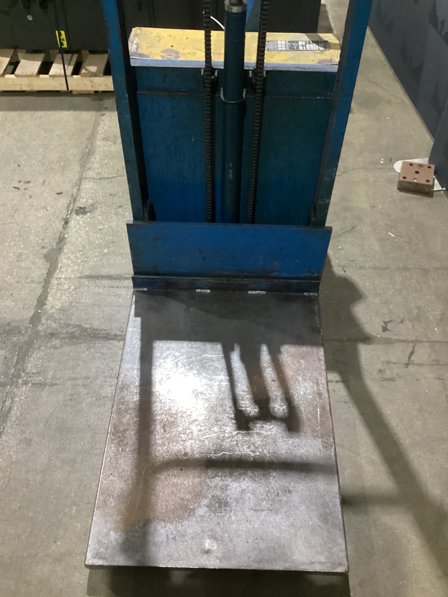 Blue Giant BGS15-72 Walkie Counterbalanced Stacker USED 4