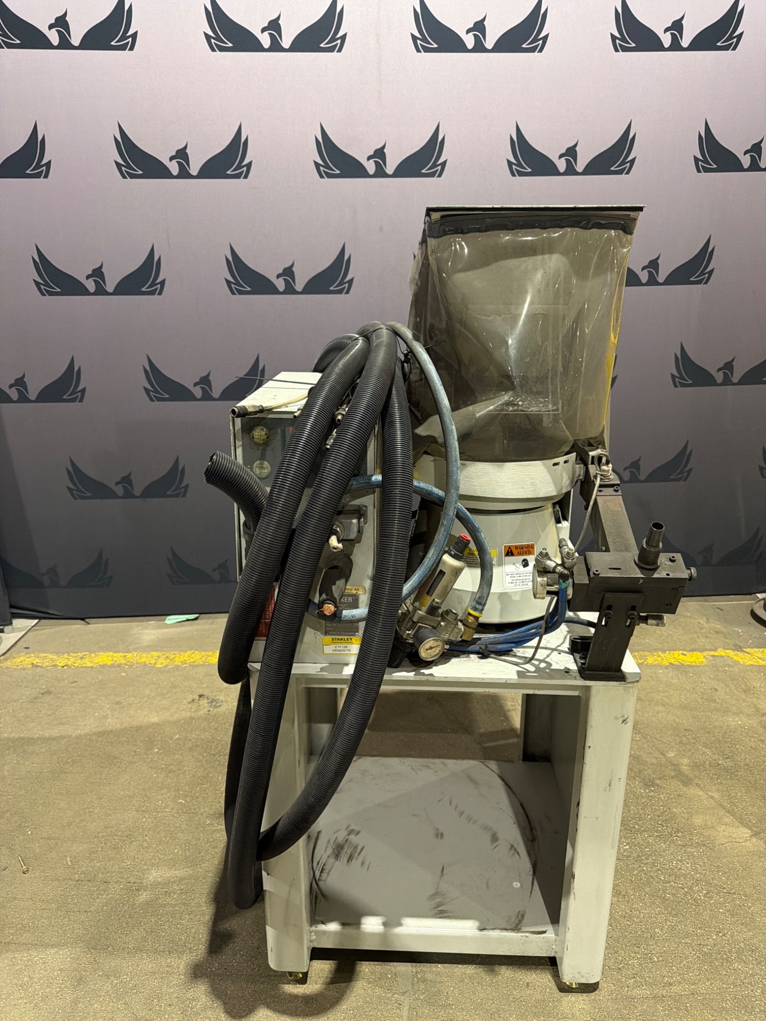 EMHART TEKNOLOGIES ETF12B Stud Feeder USED 0