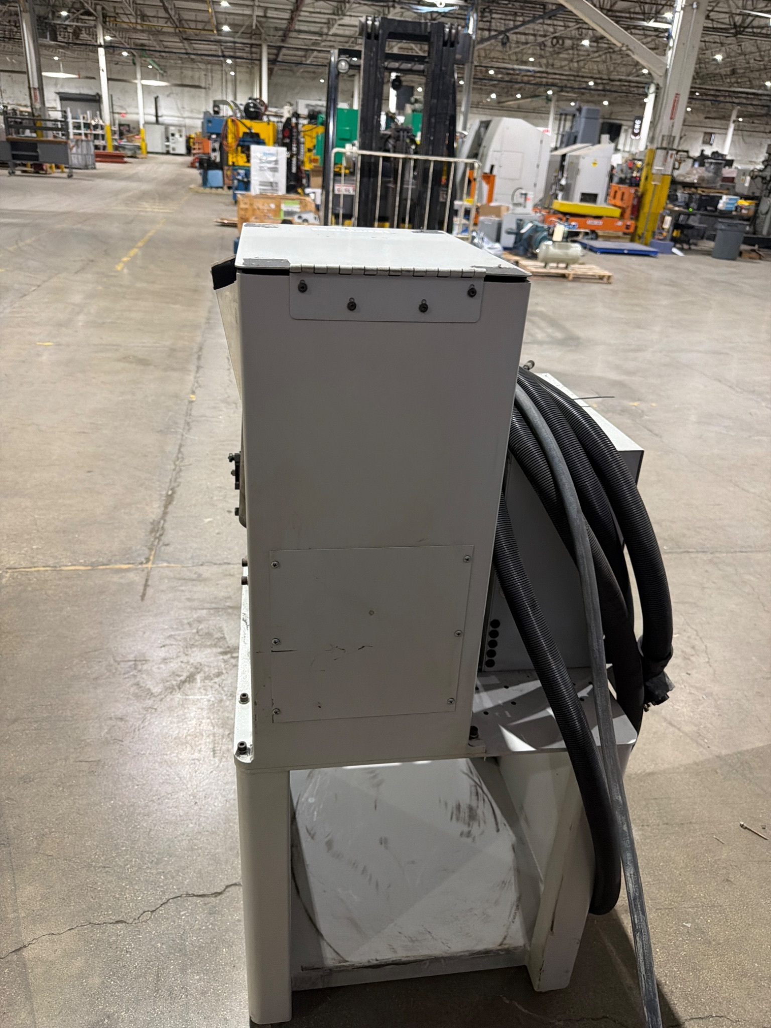 EMHART TEKNOLOGIES ETF12B Stud Feeder USED 3