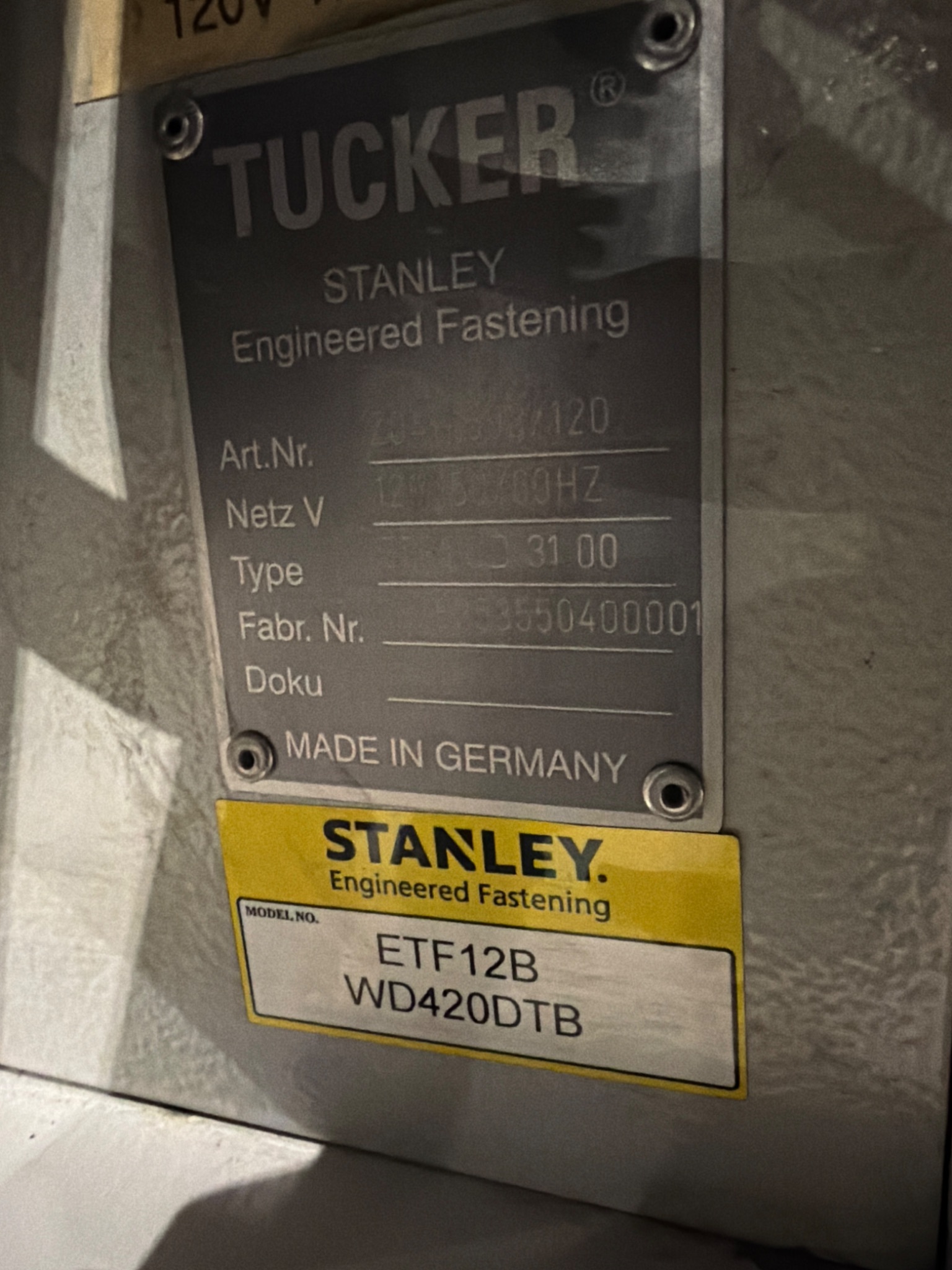 EMHART TEKNOLOGIES ETF12B Stud Feeder USED 5